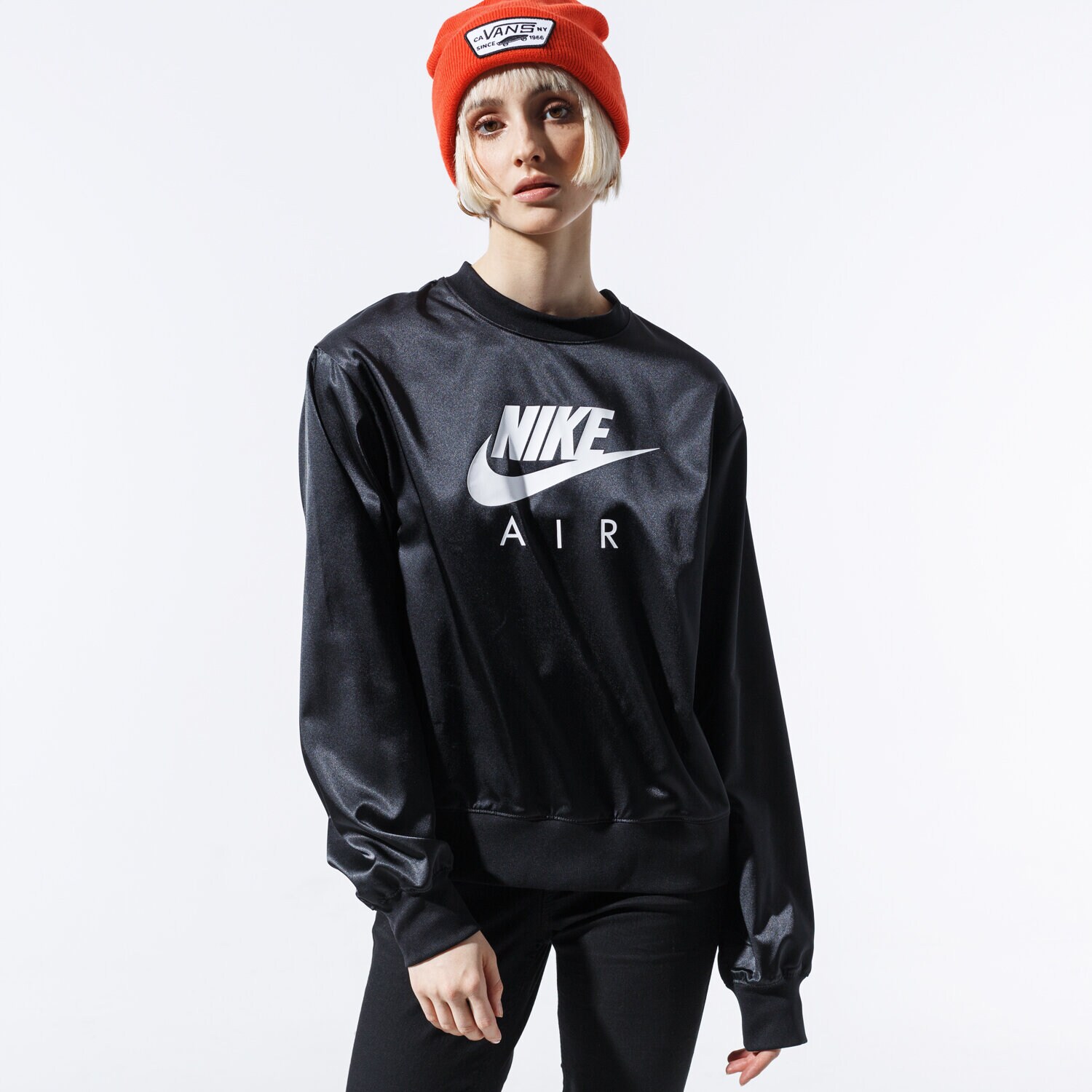 dámská mikina NIKE MIKINA W NSW AIR CREW SATIN BV5130-010 ČERNÁ