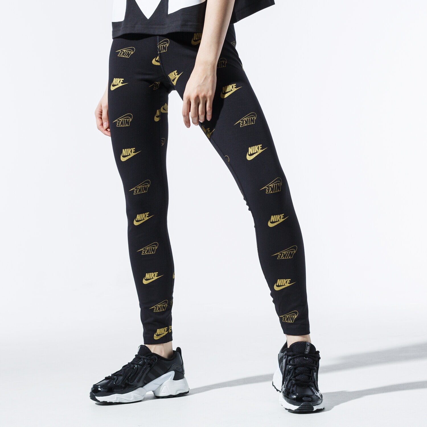 dámské kalhoty NIKE KALHOTY  W NSW LGGNG AOP SHINE BFF CJ4061-010 ČERNÁ