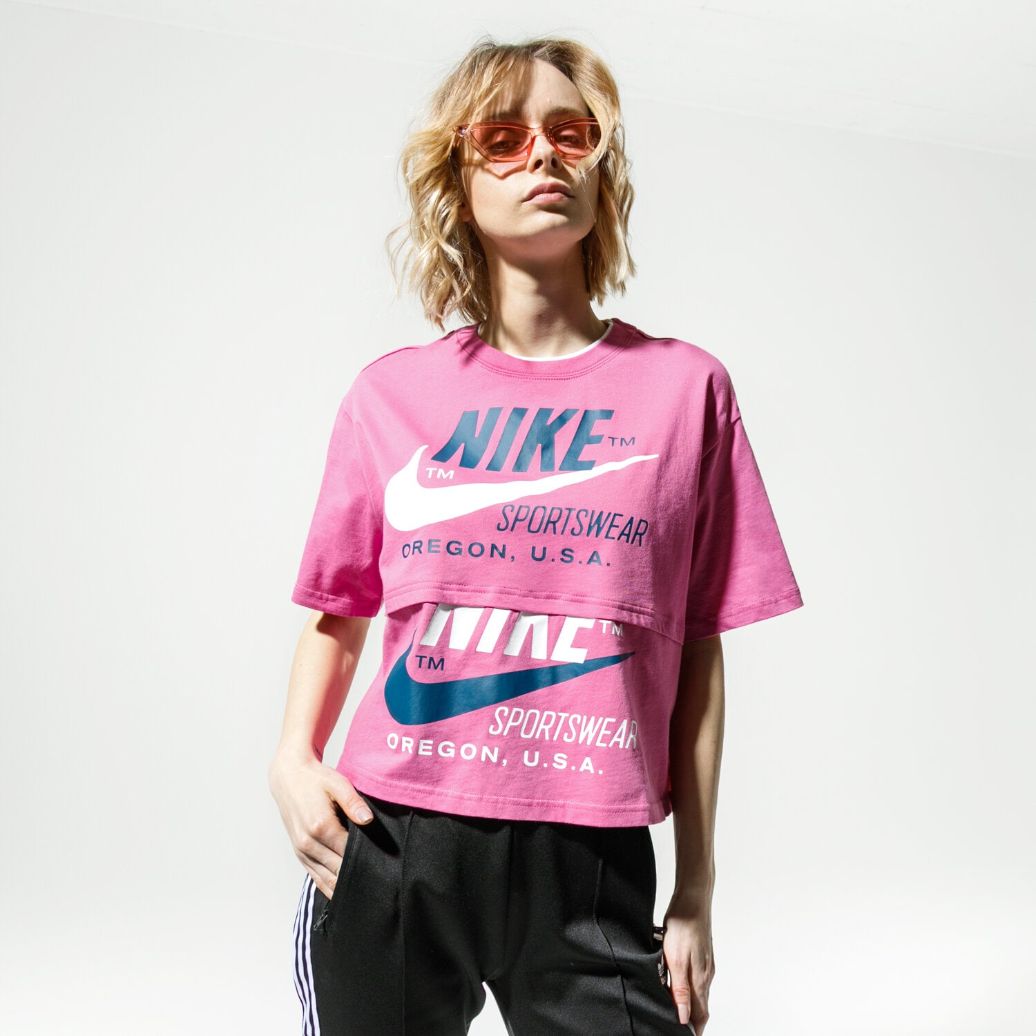dámské tričko NIKE TRIČKO W NSW ICN CLSH SS TOP CJ2040-691 RŮŽOVÁ