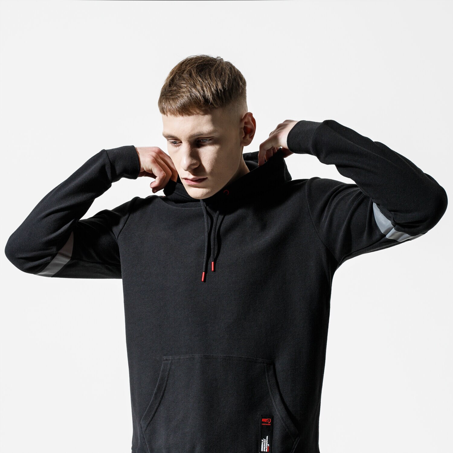 pánská mikina CONFRONT MIKINA S KAPUCÍ TYRION CF120BLM53002 ČERNÁ