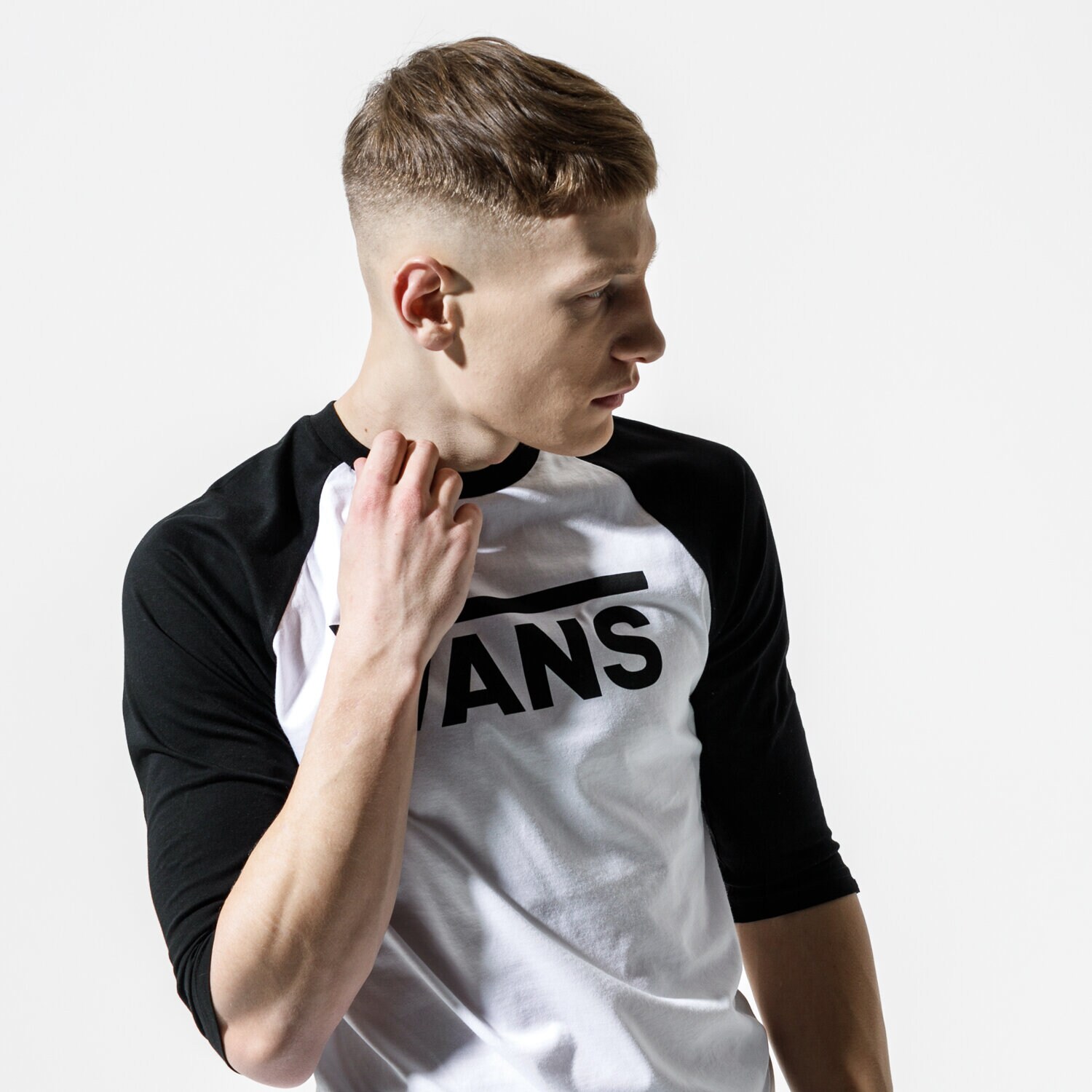 pánské tričko VANS TRIČKO MN VANS CLASSIC RAGLAN WHITE/BLACK VN0002QQYB21 BÍLÁ