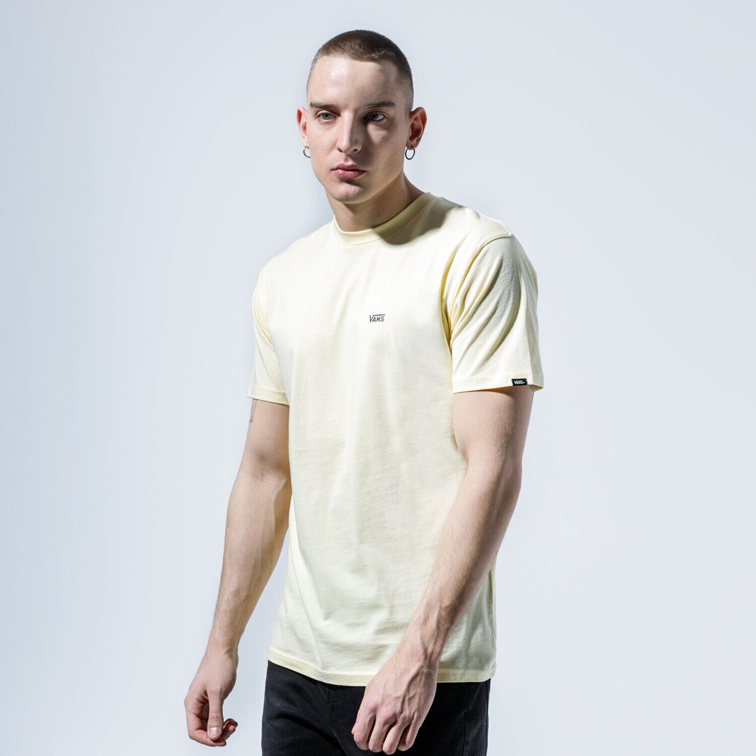 pánské tričko VANS TRIČKO MN LEFT CHEST LOGO TEE DOUBLE CREAM/BLACK VN0A3CZEYMB1 ŽLUTÁ