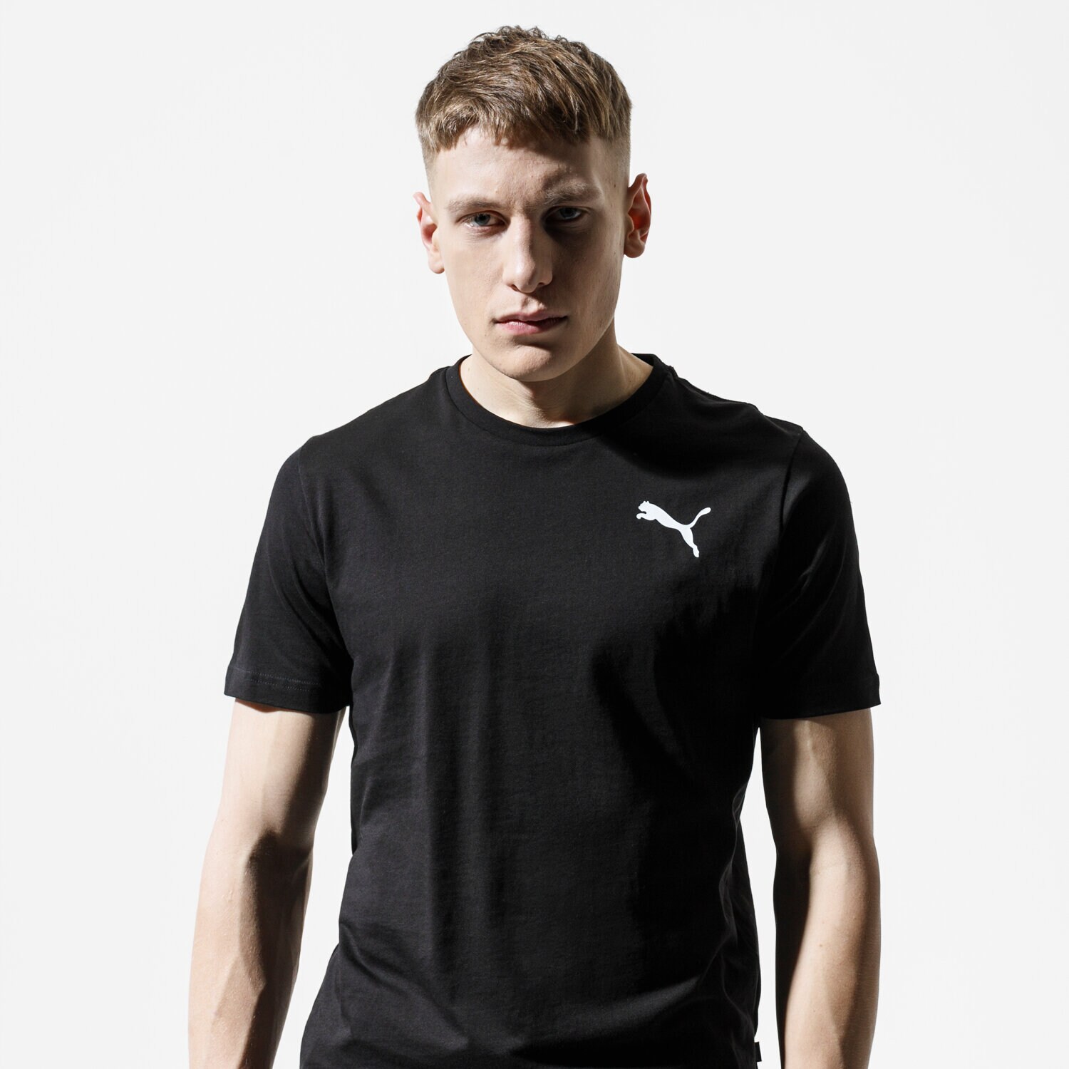 pánské tričko PUMA TRIČKO ESS SMALL LOGO TEE 85174121 ČERNÁ