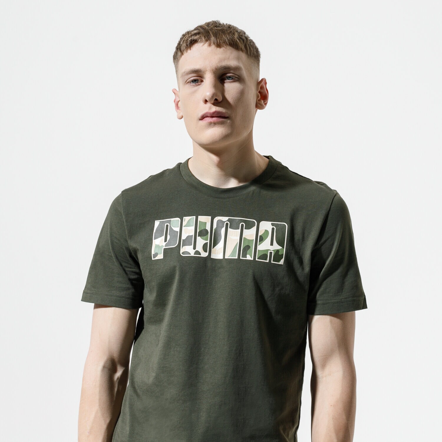 pánské tričko PUMA TRIČKO REBEL CAMO FILL TEE 58202780 ČERNÁ