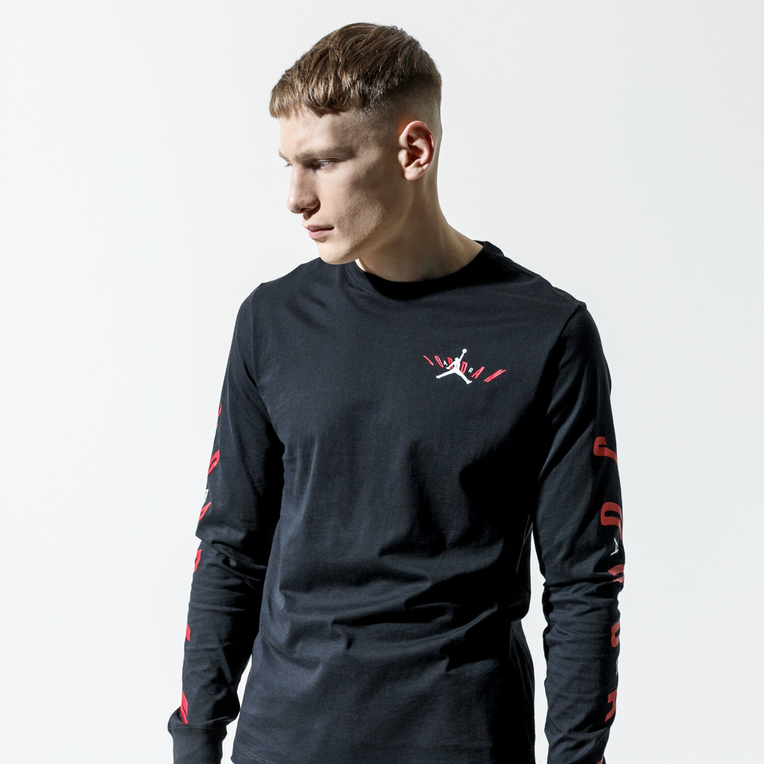 pánské tričko JORDAN TRIČKO M J AIR JORDAN SWERVE WM TEE CD5509-010 ČERNÁ