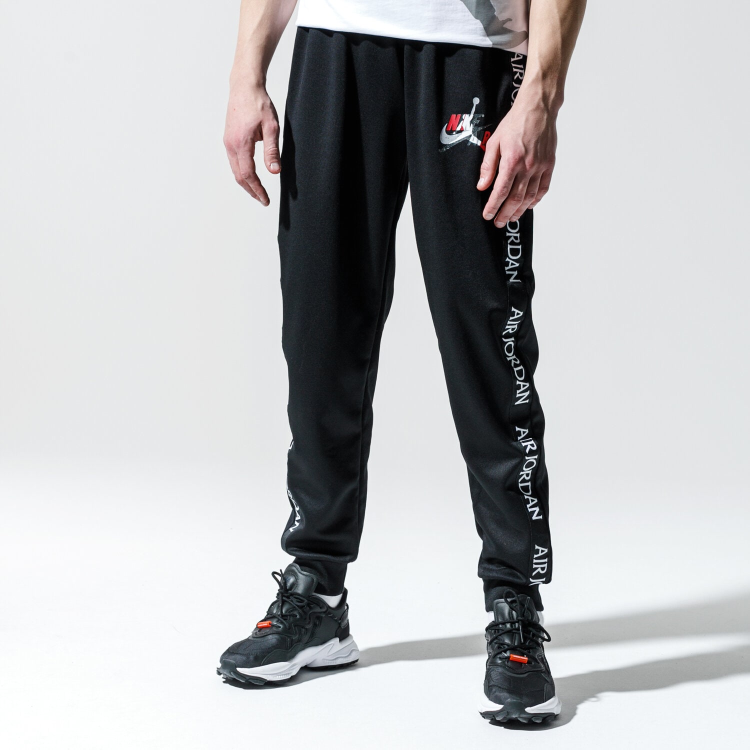 pánské kalhoty JORDAN KALHOTY  M J JM CLSCS TRICOT WRMP PANT CT9373-010 ČERNÁ