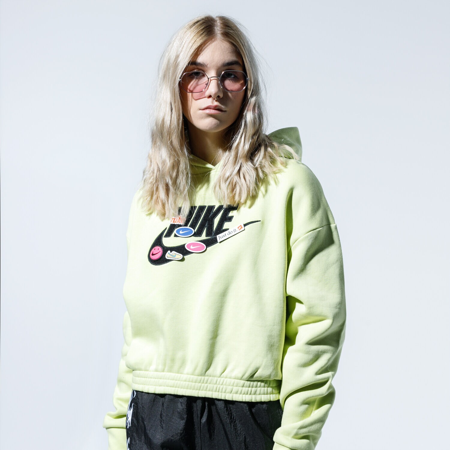 dámská mikina NIKE MIKINA S KAPUCÍ W NSW ICN CLSH CJ2034-367 ZELENÁ