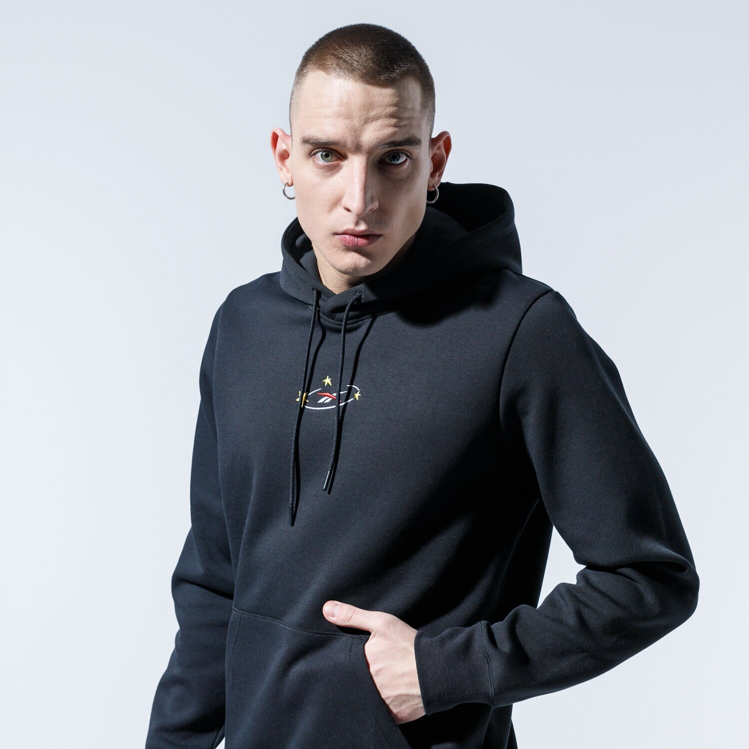 pánská mikina REEBOK MIKINA S KAPUCÍ TJ HOODY 1 GJ0473 ČERNÁ