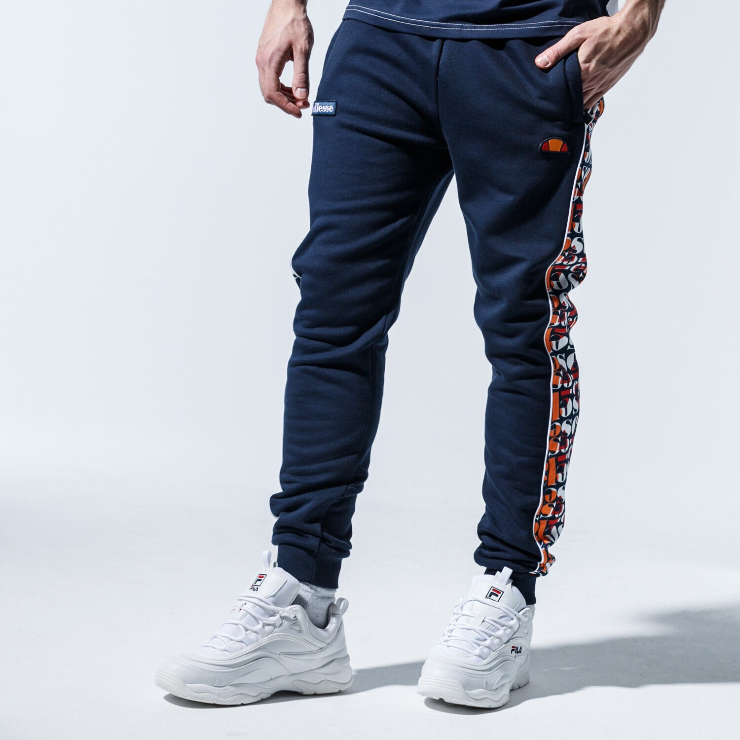 pánské kalhoty ELLESSE KALHOTY  MANORE SHE08863NAVY TMAVOMODRÁ