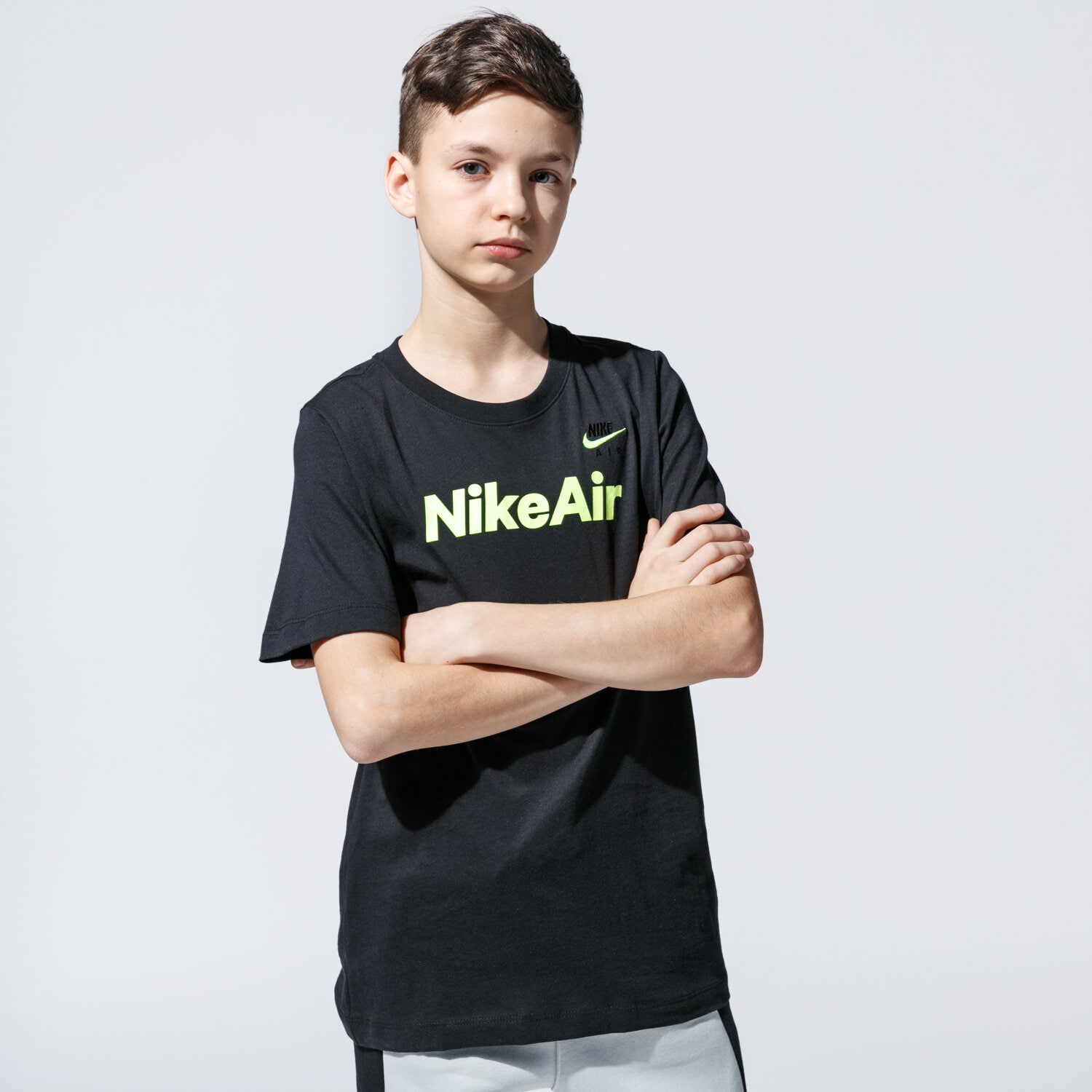 dětské tričko NIKE TRIČKO B NSW TEE AIR C&S CU6607-010 ČERNÁ