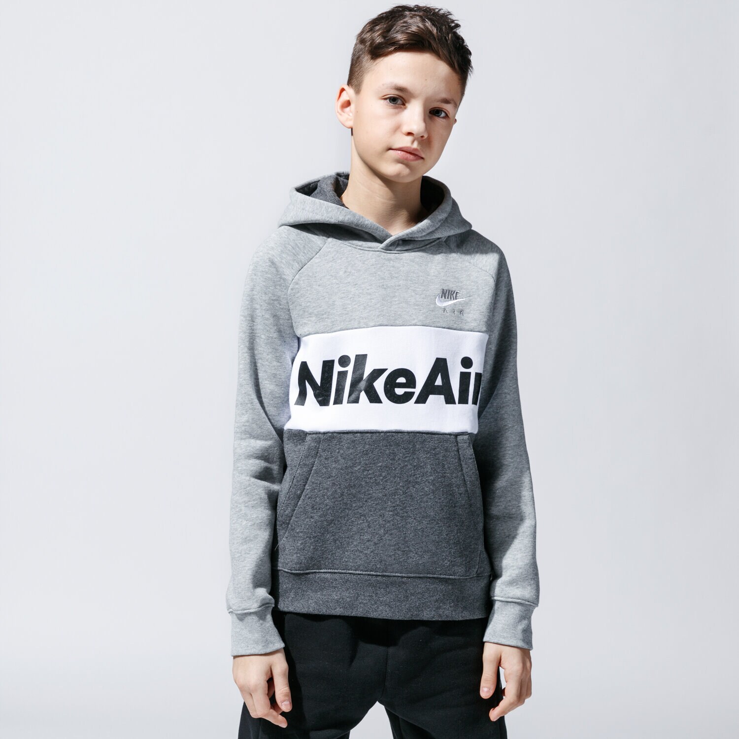 dětská mikina NIKE MIKINA S KAPUCÍ AIR CJ7842-063 ŠEDÁ