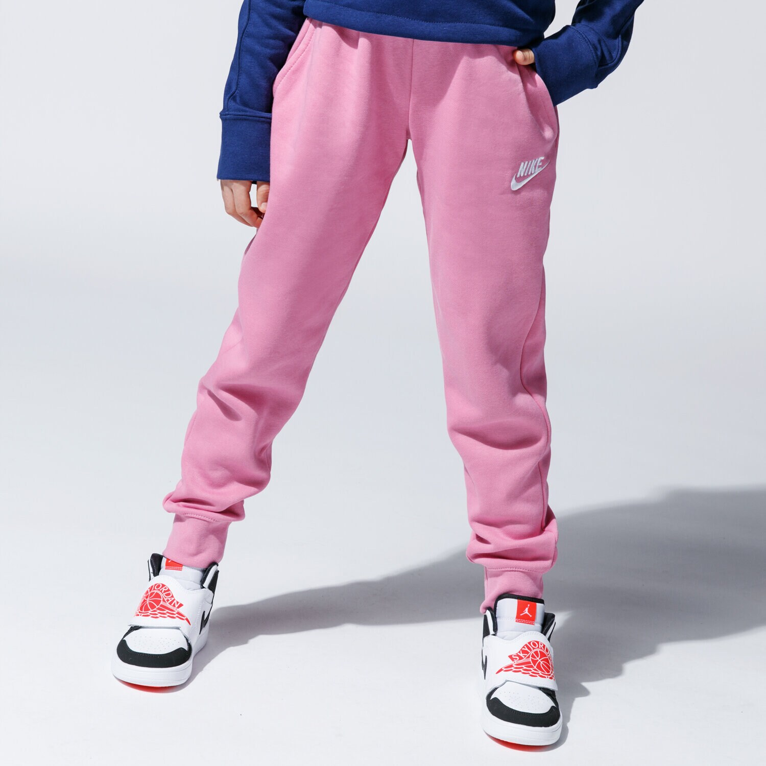 dětské kalhoty NIKE KALHOTY  SPORTSWEAR BV2720-693 RŮŽOVÁ