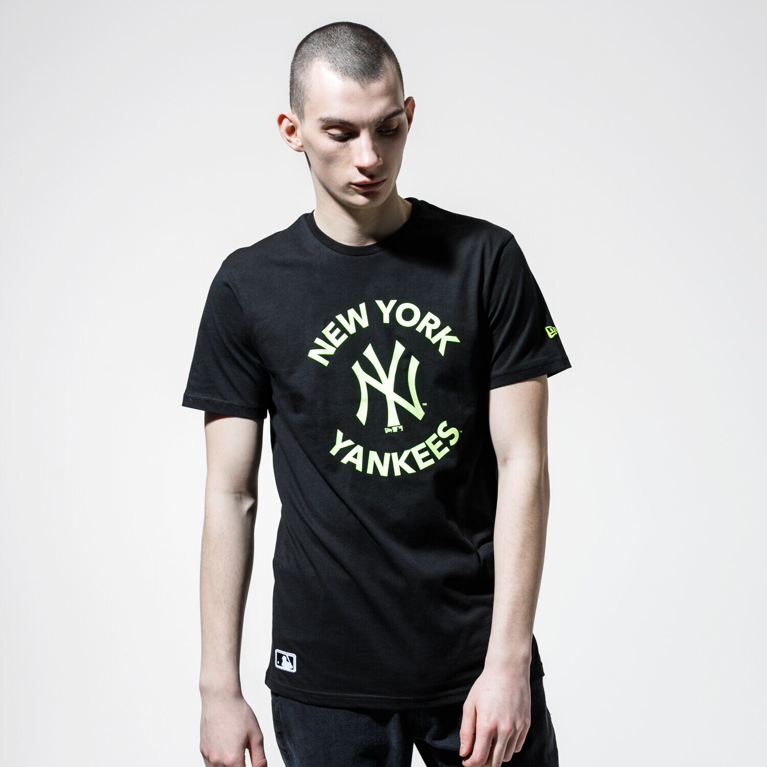 pánské tričko NEW ERA TRIČKO MLB TEE NYY NEW YORK YANKEES BLK 12195421 ČERNÁ