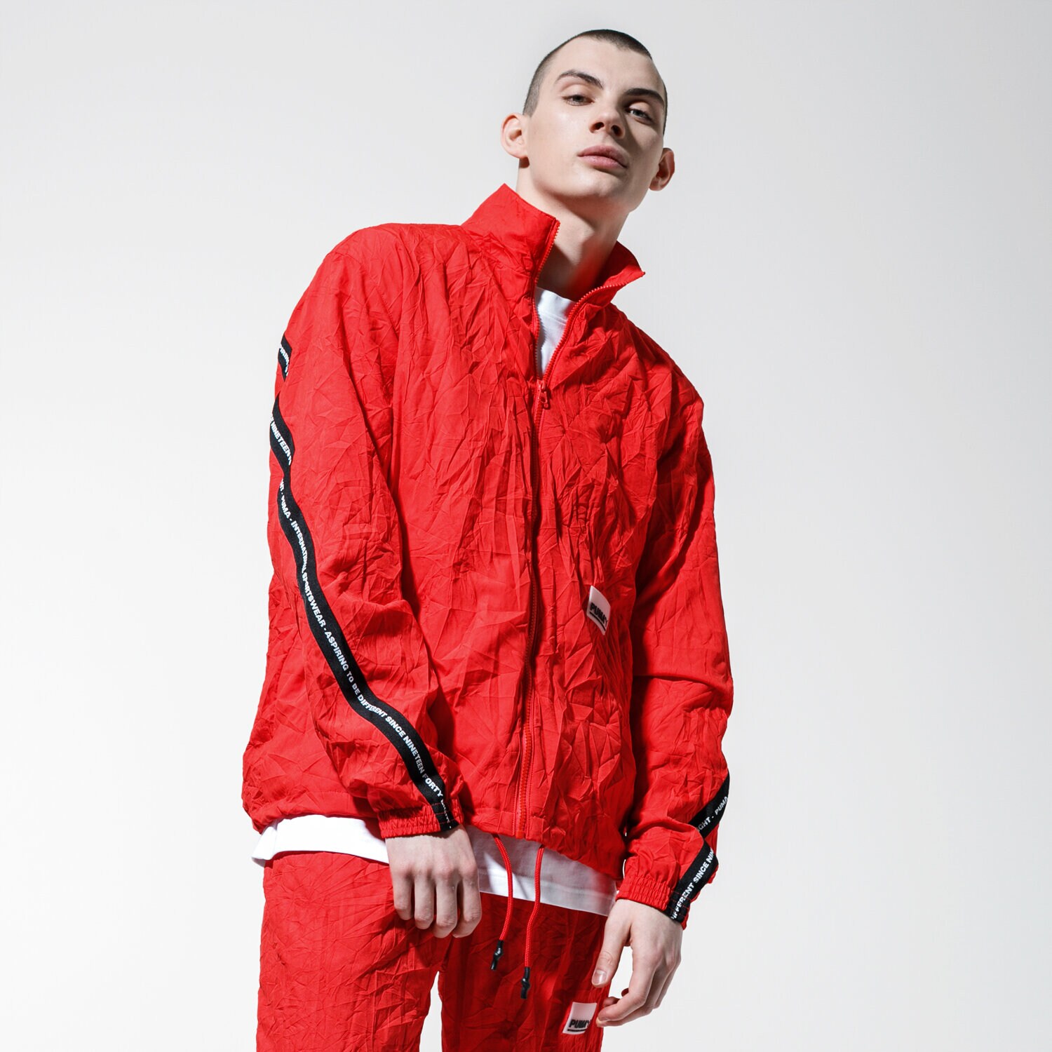 Přechodná bunda pánská (podzimní, jarní) PUMA BUNDA ORTALION AVENIR WOVEN TRACK TOP 59647011 ČERVENÁ