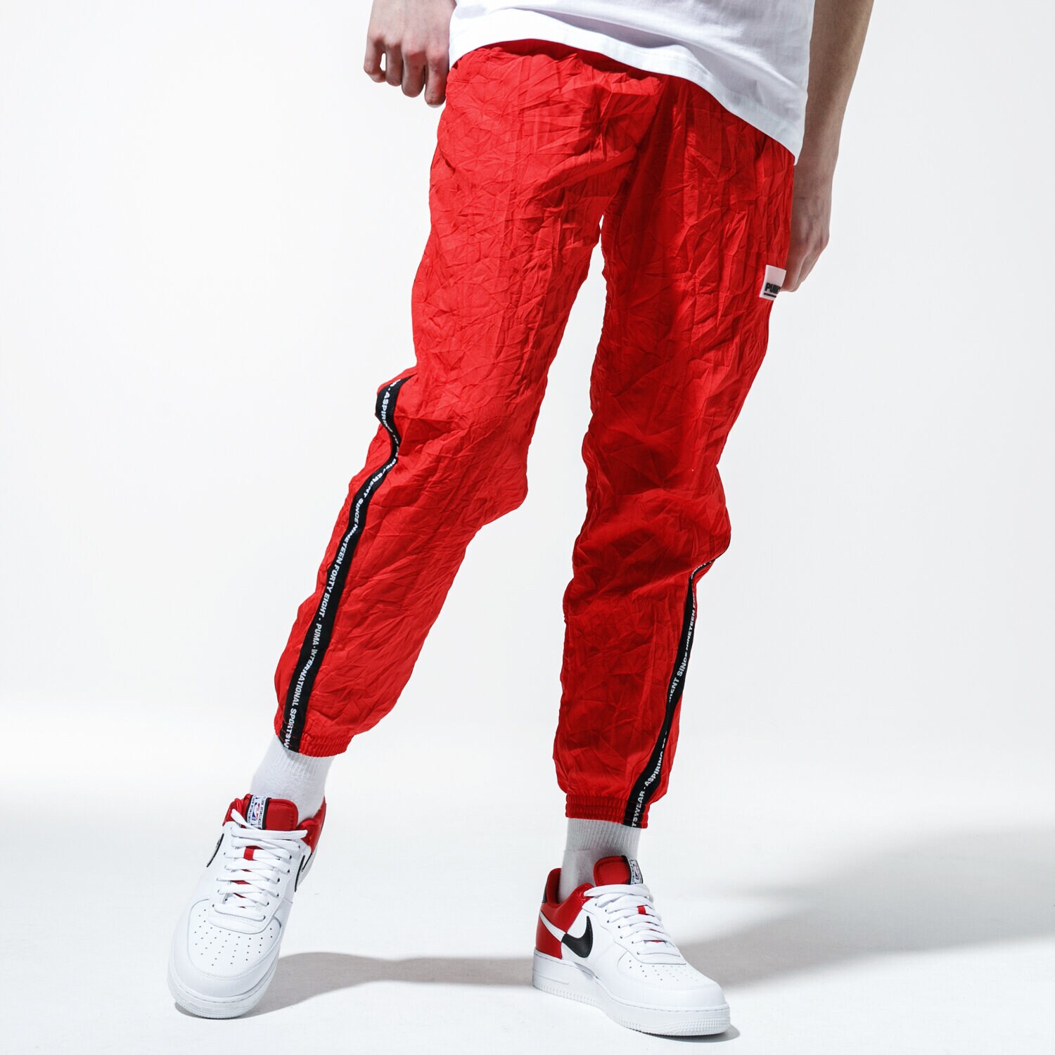 pánské kalhoty PUMA KALHOTY  AVENIR WOVEN PANTS 59646111 ČERVENÁ