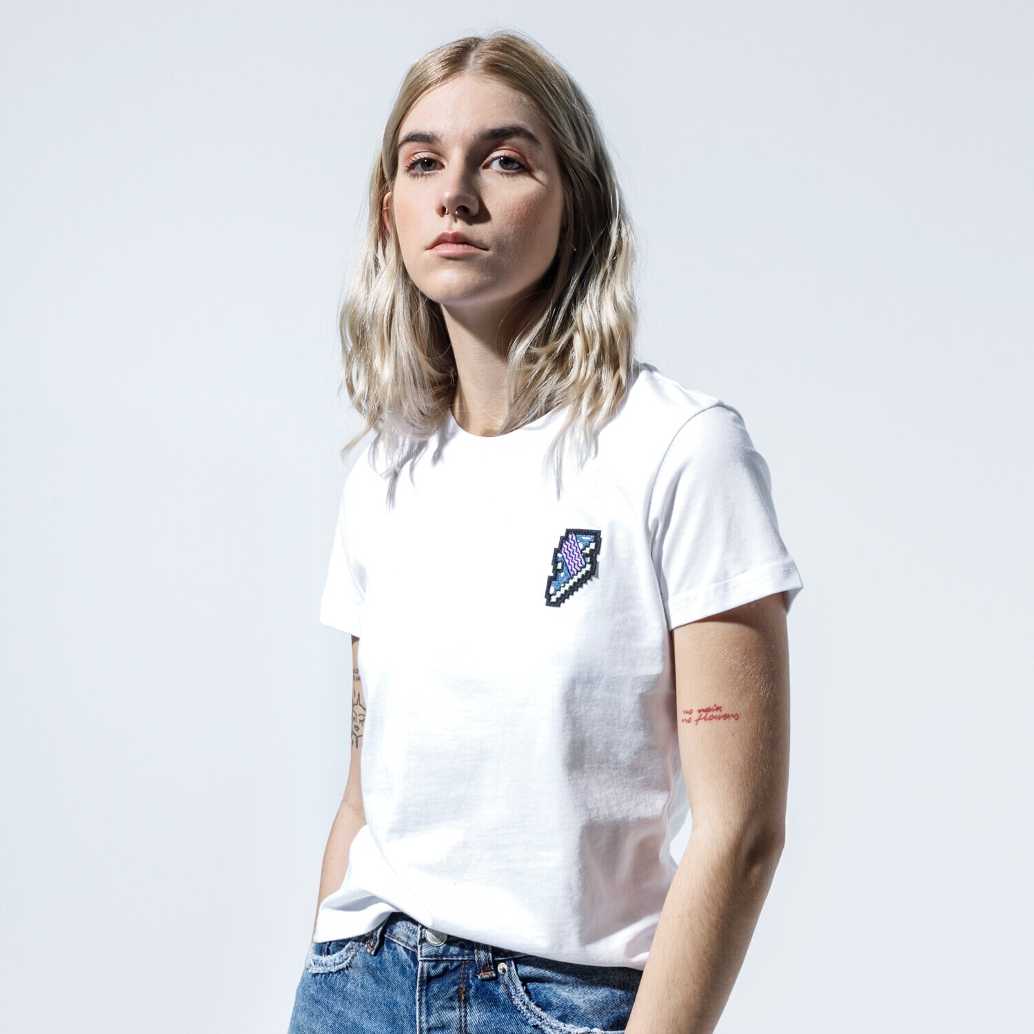 dámské tričko PUMA TRIČKO DIGITAL LOVE TEE 59706802 BÍLÁ