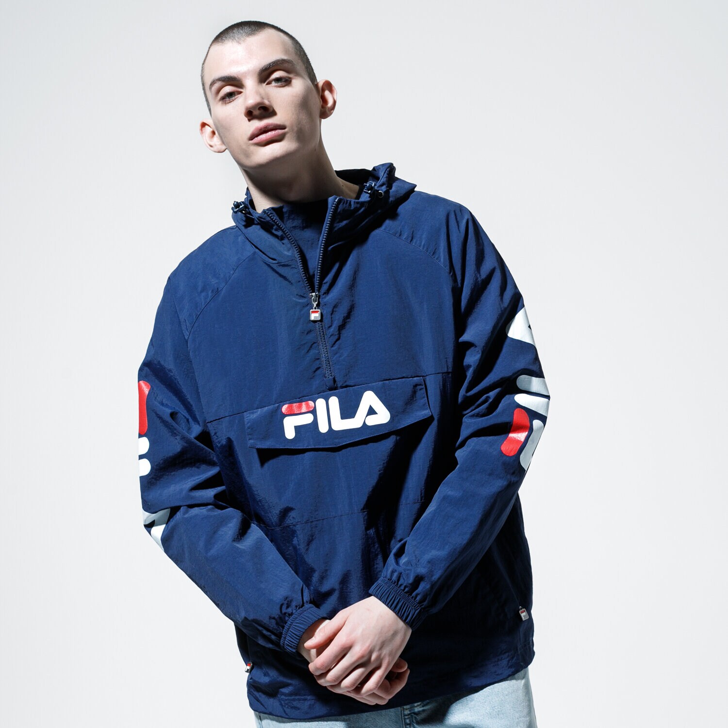Přechodná bunda pánská (podzimní, jarní) FILA BUNDA LADISLAUS WOVEN ANORAK 687276170 TMAVOMODRÁ
