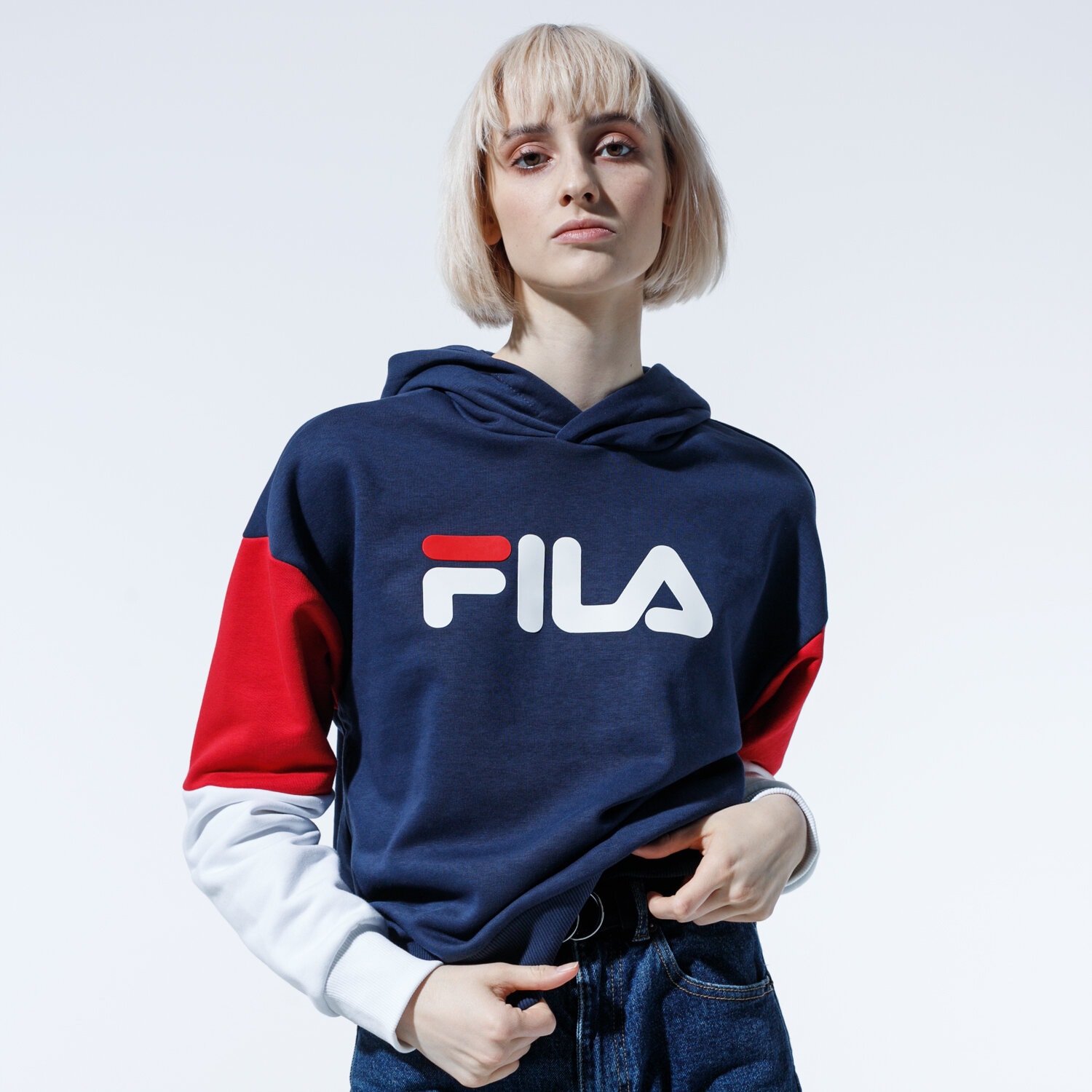 dámská mikina FILA MIKINA S KAPUCÍ BLOCKS AND LOGOS 687496K14 TMAVOMODRÁ