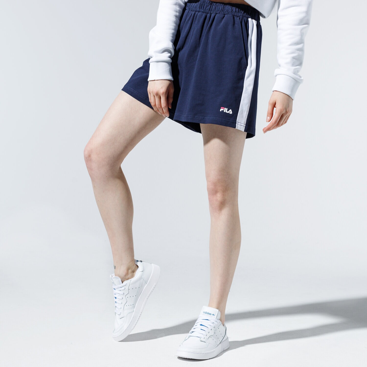 dámské kraťasy FILA ŠORTKY  BADU SHORTS 687493G13 TMAVOMODRÁ