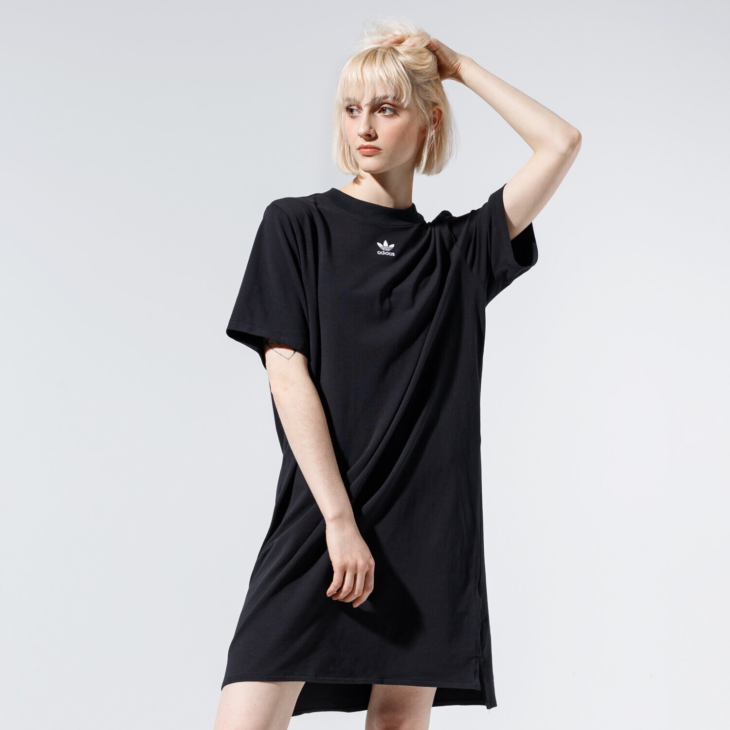 dámské šaty ADIDAS ŠATY TRF DRESS FM3276 ČERNÁ