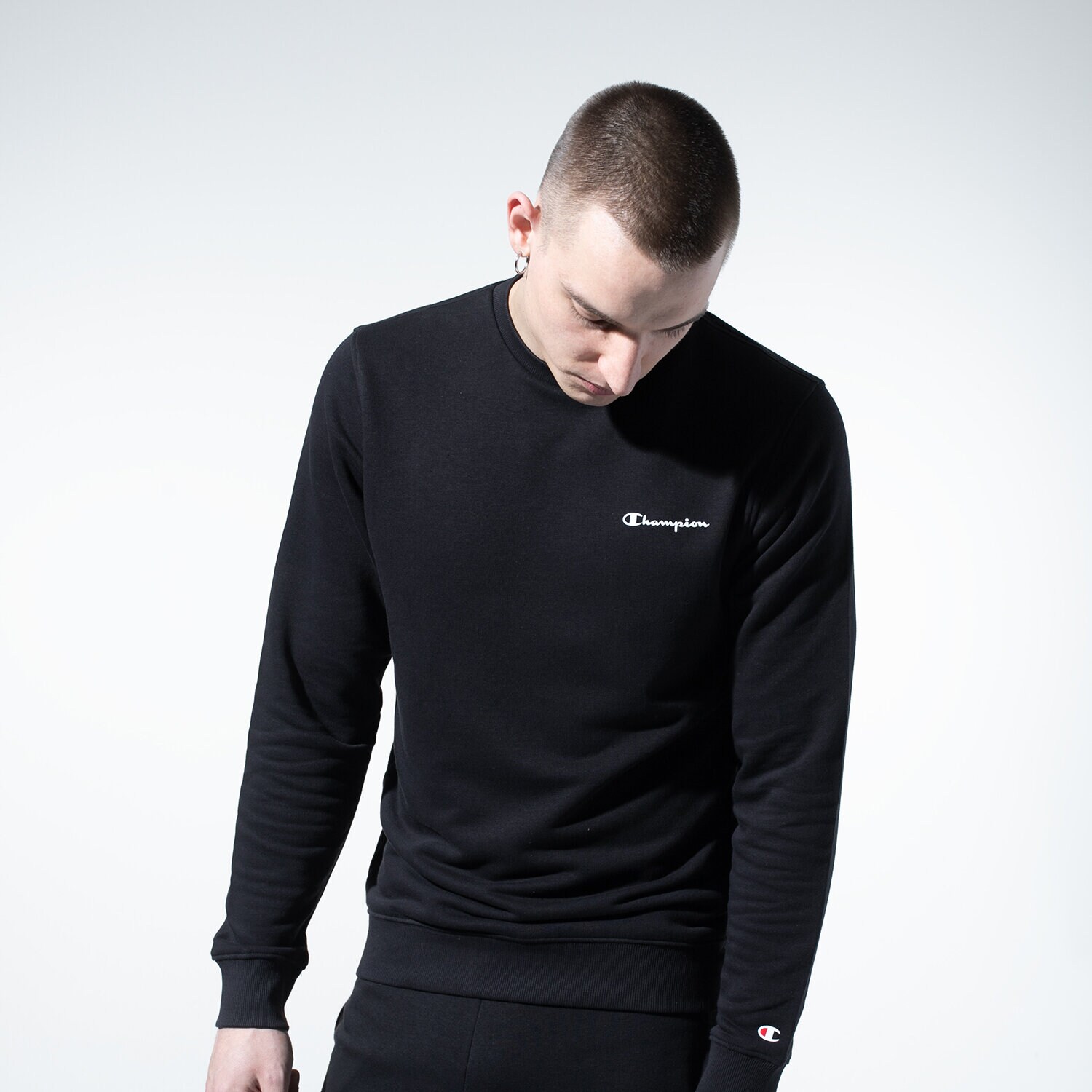 pánská mikina CHAMPION MIKINA BASIC CREWNECK 215493KK001 ČERNÁ