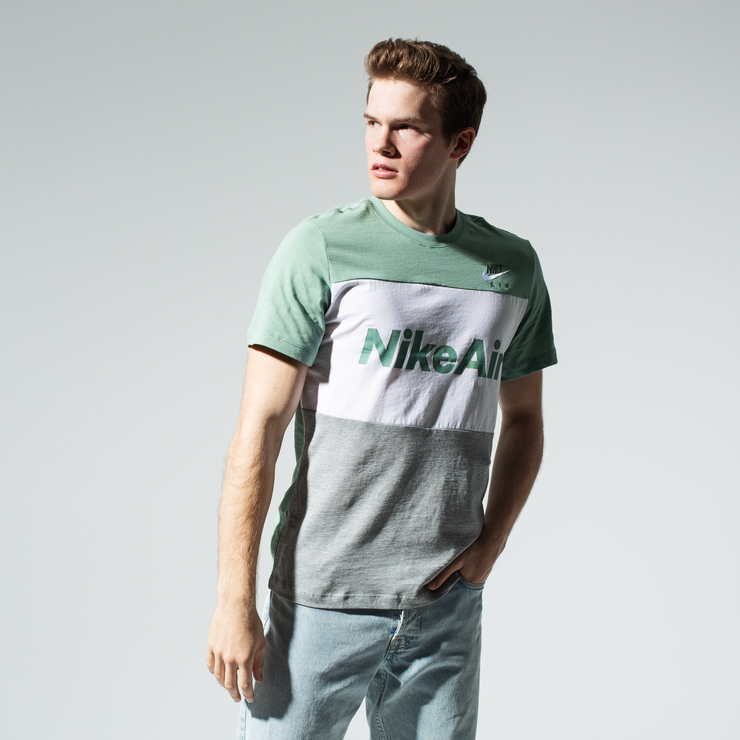 pánské tričko NIKE TRIČKO M NSW NIKE AIR TEE SS CV2210-352 ZELENÁ