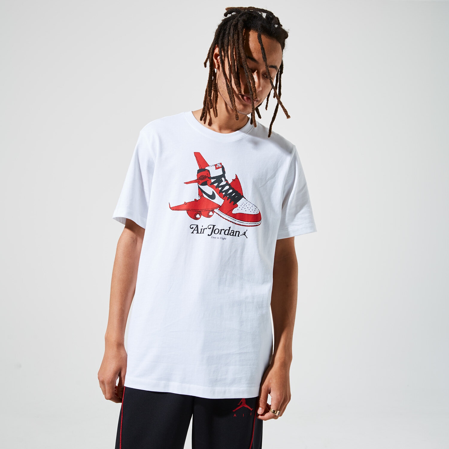 pánské tričko JORDAN TRIČKO M J BRAND GRAPHIC SS CREW CN3596-100 BÍLÁ