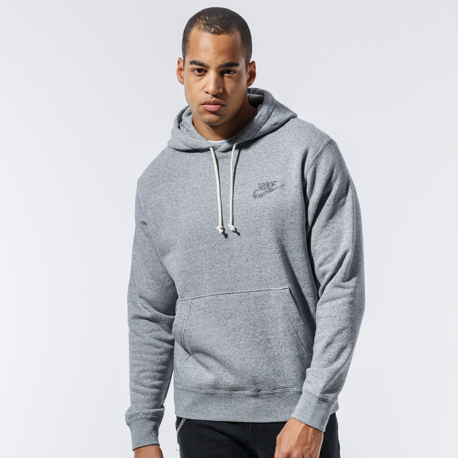 pánská mikina NIKE MIKINA S KAPUCÍ SPORTSWEAR CU4383-902 ŠEDÁ