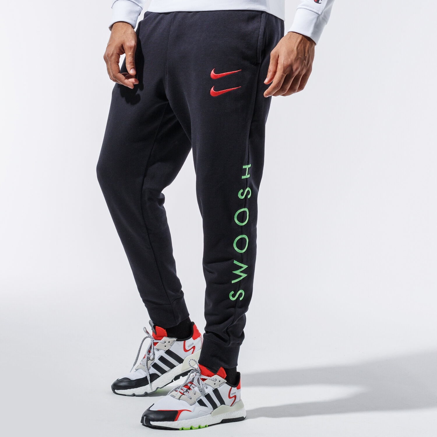 pánské kalhoty NIKE KALHOTY  M NSW SWOOSH PANT SBB CU3915-011 ČERNÁ