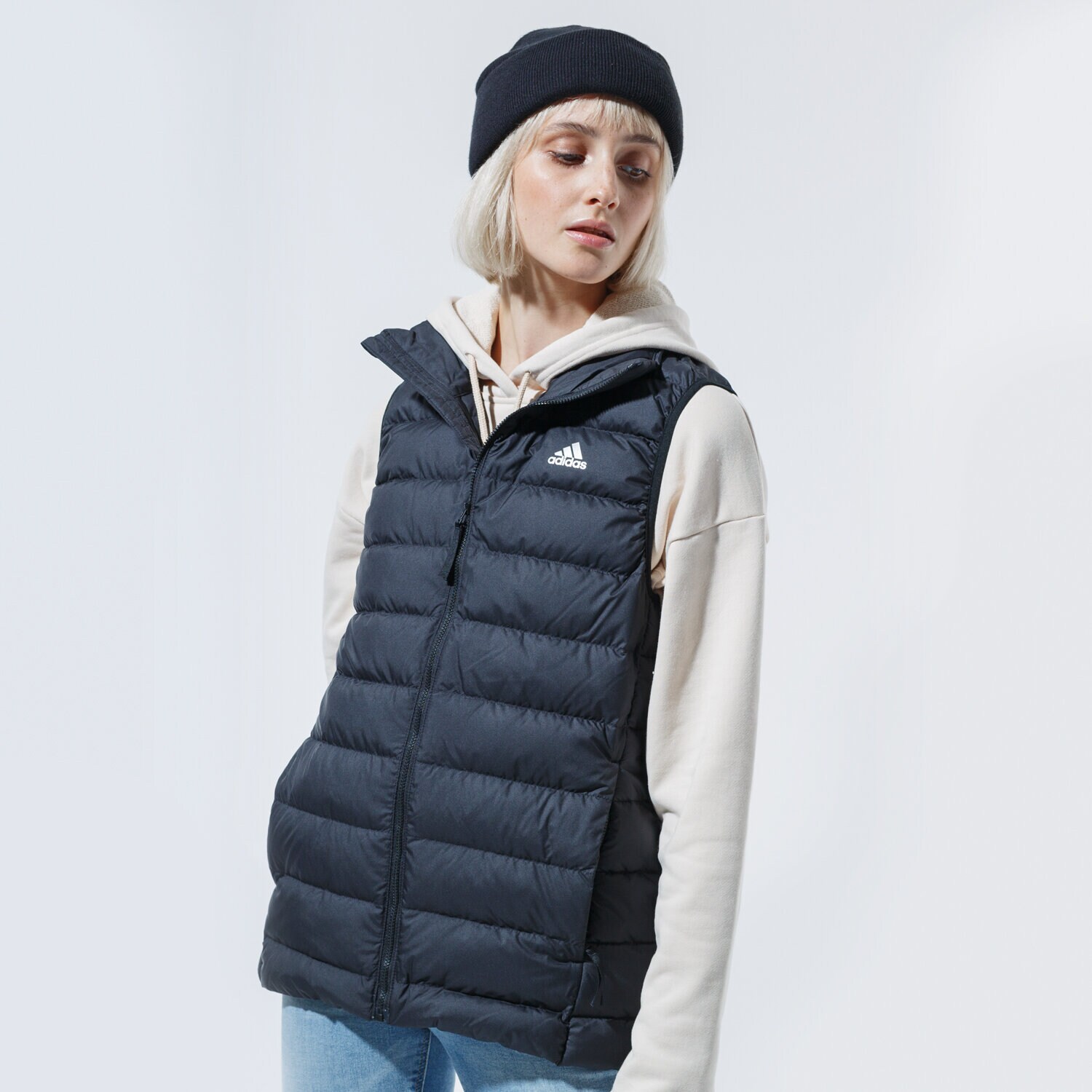 dámska vesta ADIDAS VESTA W TODOWN VEST FT2581 ČERNÁ