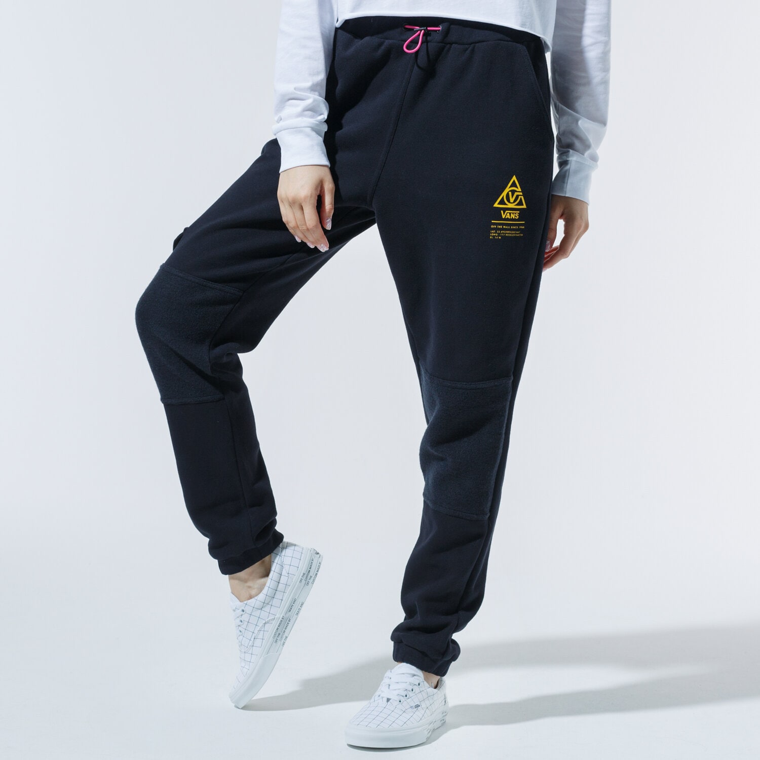 dámské kalhoty VANS KALHOTY  66 SUPPLY SWEATPANT VN0A4SD4BLK1 ČERNÁ