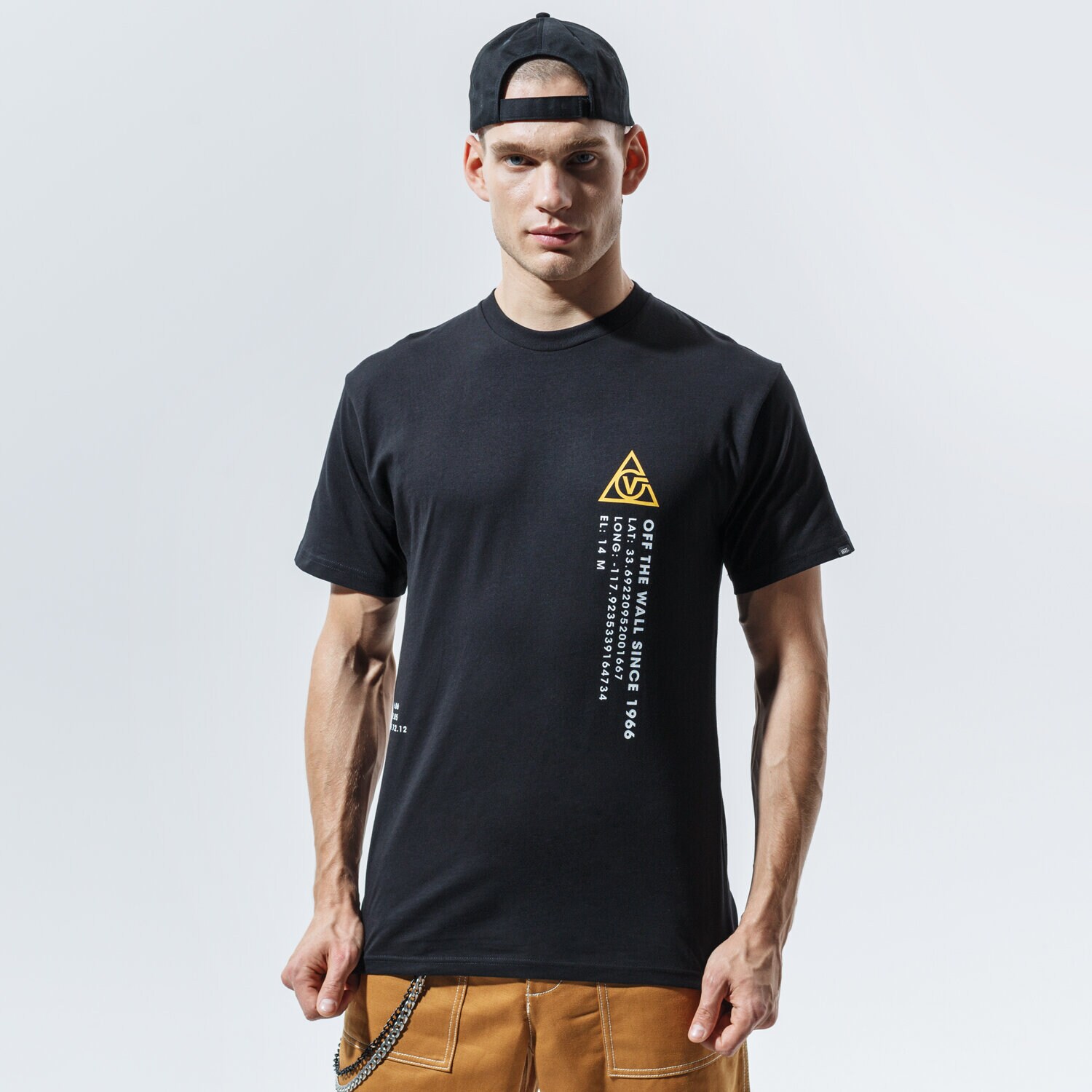 pánské tričko VANS TRIČKO 66 SUPPLY SS VN0A4TUPBLK1 ČERNÁ