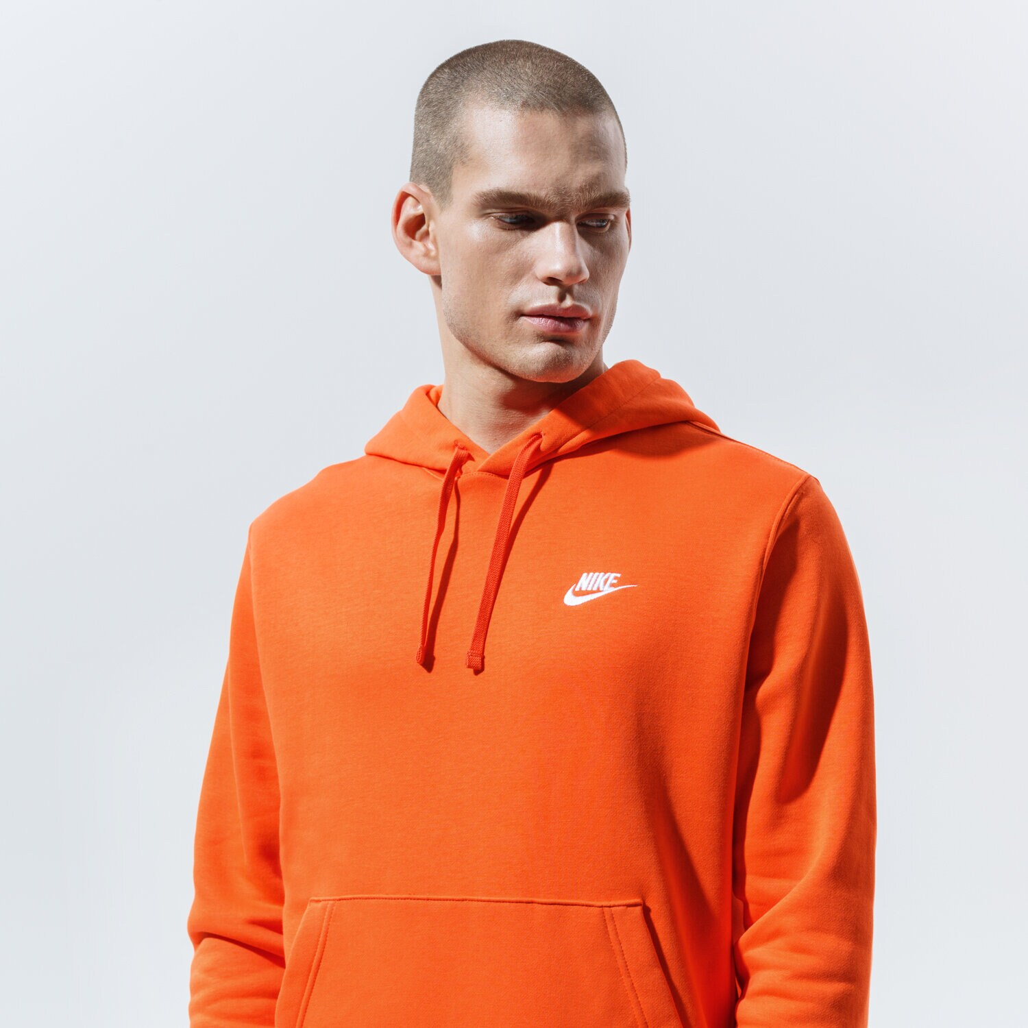 pánská mikina NIKE MIKINA S KAPUCÍ SPORTSWEAR CLUB FLEECE BV2654-837 ORANŽOVÁ