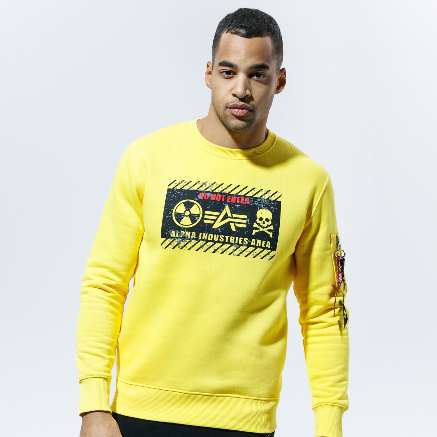 pánská mikina ALPHA INDUSTRIES MIKINA RADIOACTIVE SWEATER 128320465 ŽLUTÁ