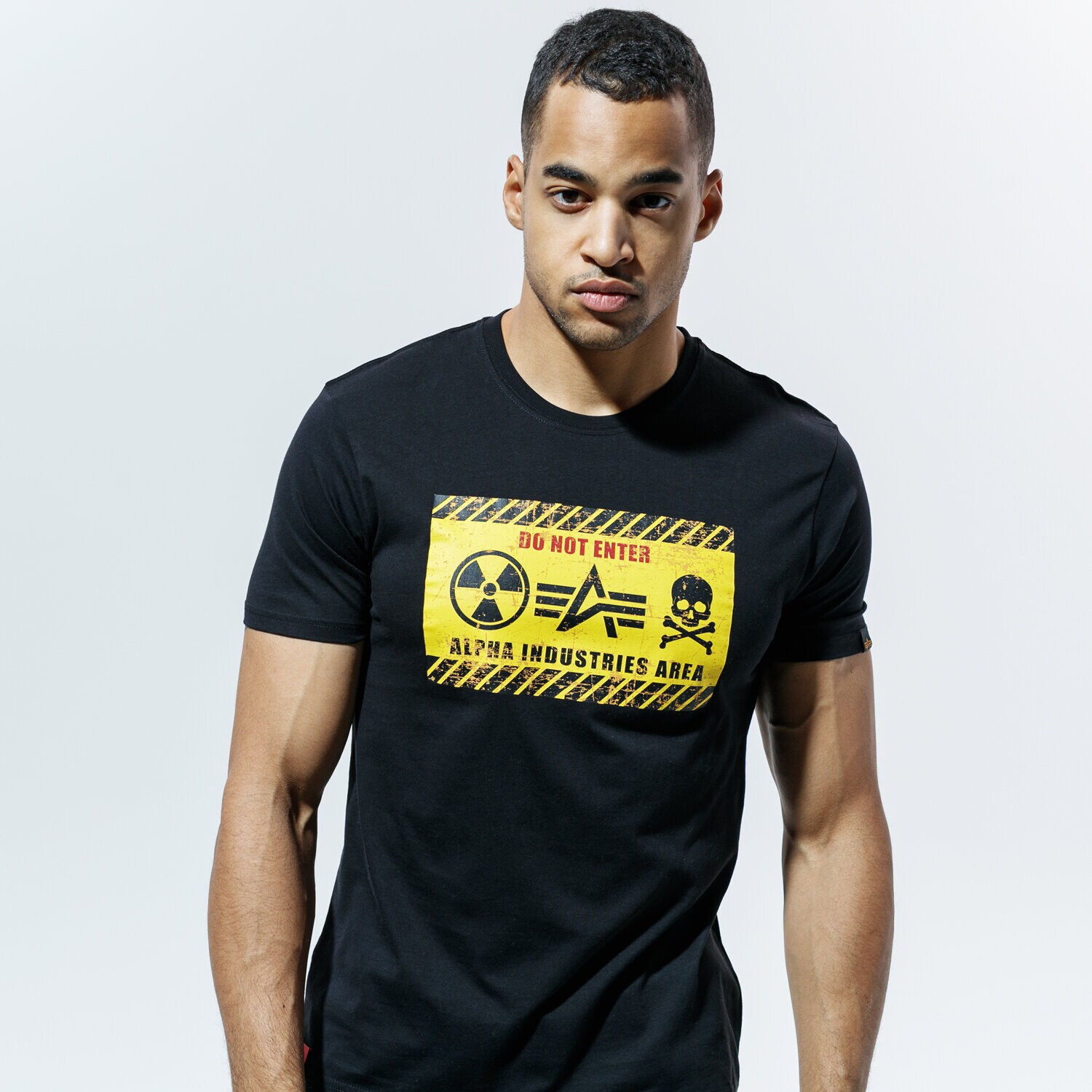pánské tričko ALPHA INDUSTRIES TRIČKO RADIOACTIVE T 12852203 ČERNÁ
