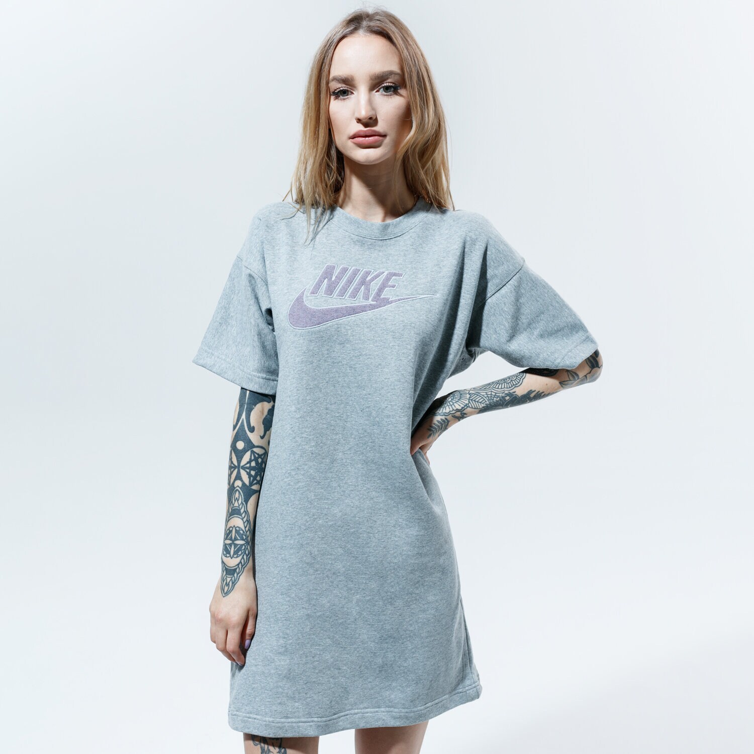 dámské šaty NIKE ŠATY SPORTSWEAR CU6401-063 ŠEDÁ