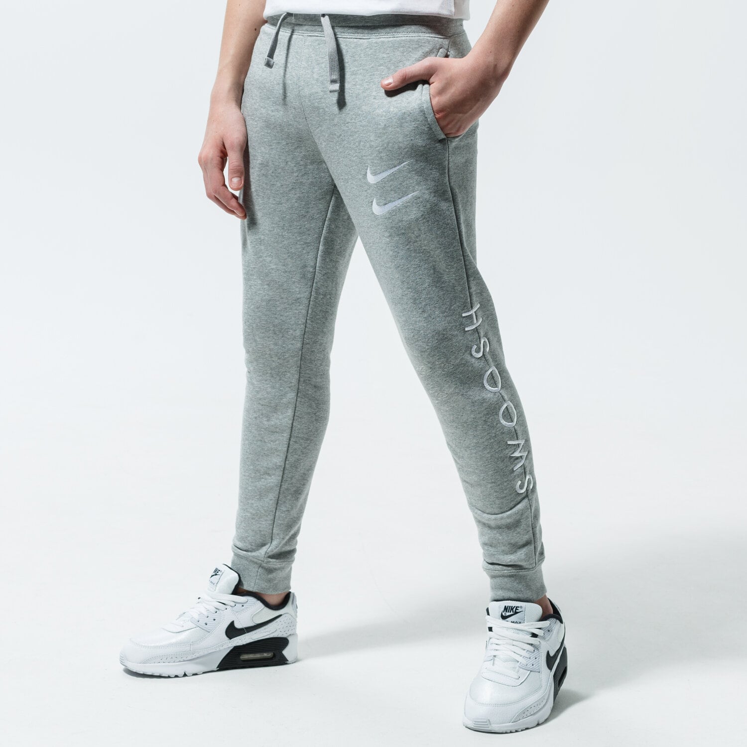 dětské kalhoty NIKE KALHOTY  SPORTSWEAR SWOOSH CU9195-063 ŠEDÁ