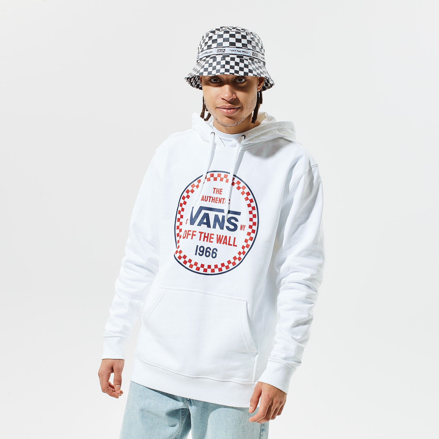 pánská mikina VANS MIKINA S KAPUCÍ MN CHECKER 66 PO VN0A4RR3WHT1 BÍLÁ