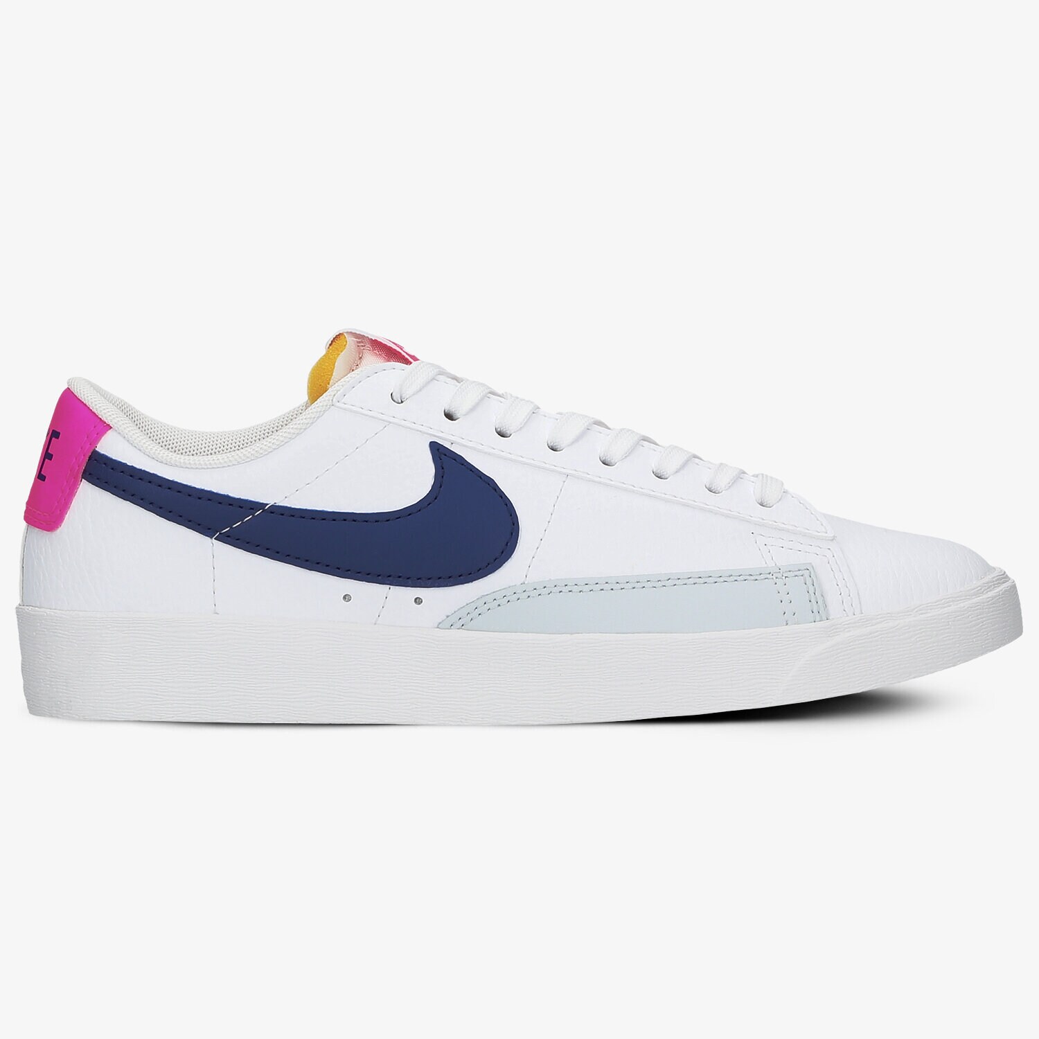 dámské tenisky NIKE BLAZER LOW DC9211-100 VÍCEBAREVNÁ