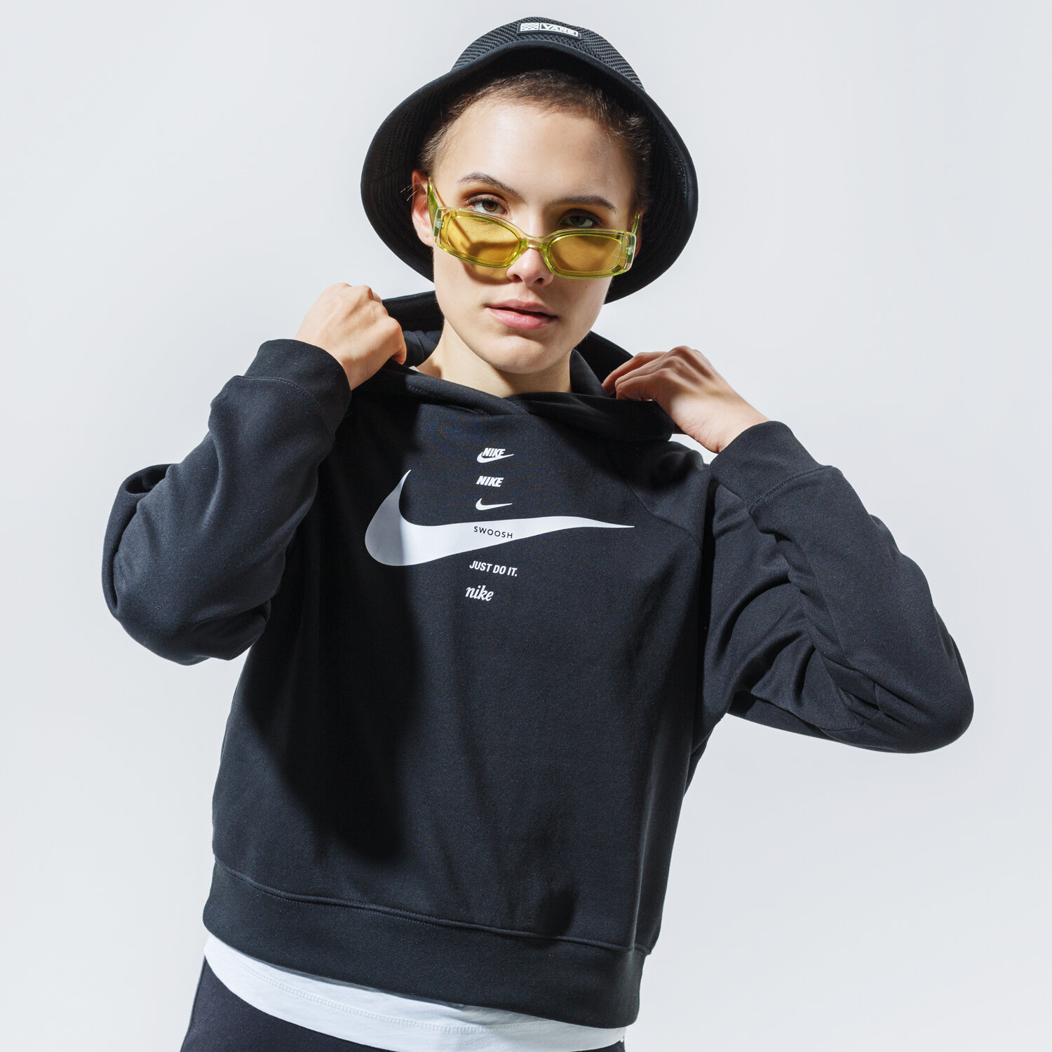 dámská mikina NIKE MIKINA S KAPUCÍ W NSW SWSH HOODIE FLC BB CU5676-011 ČERNÁ