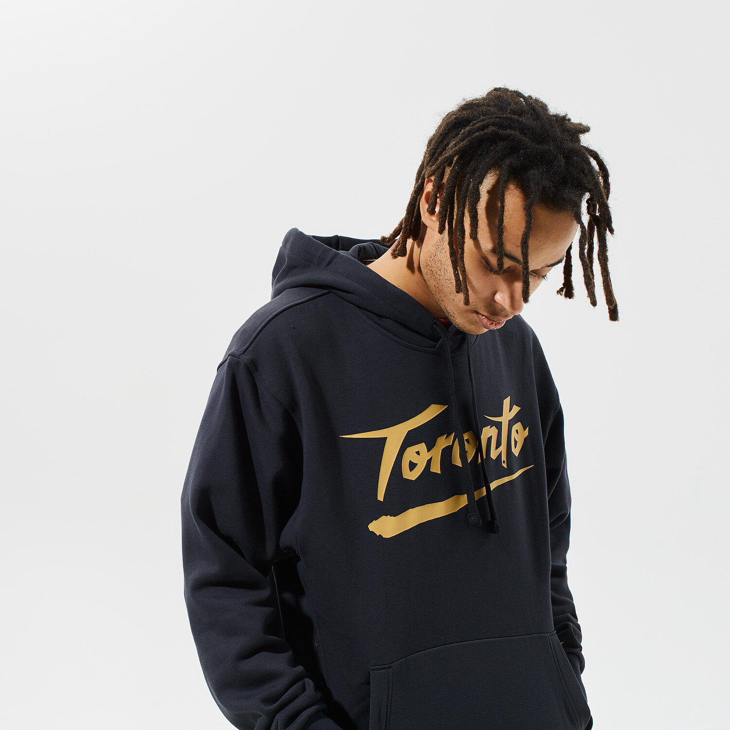 pánská mikina NIKE MIKINA S KAPUCÍ TOR M NK PO FLC ESSNTL CE NBA CN2566-010 ČERNÁ