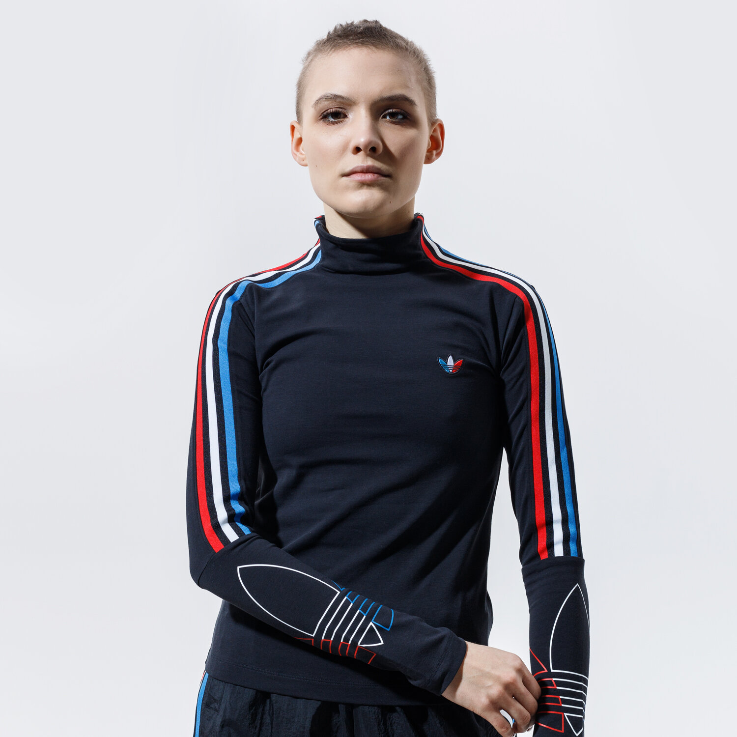 dámské tričko ADIDAS TRIČKO LONGSLEEVE GN2859 ČERNÁ