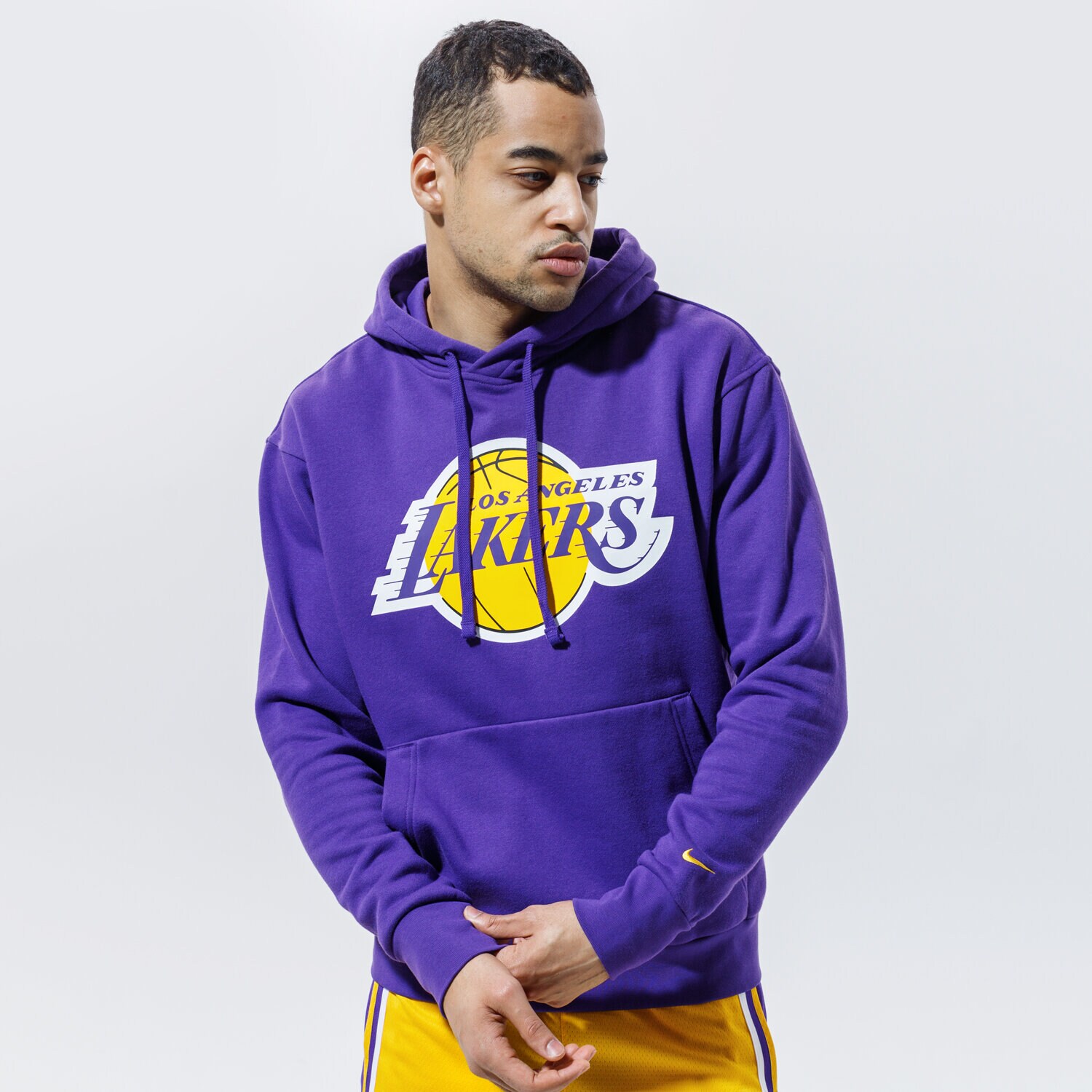 pánská mikina NIKE MIKINA S KAPUCÍ LOS ANGELES LAKERS ESSENTIAL NBA CN1197-504 FIALOVÁ