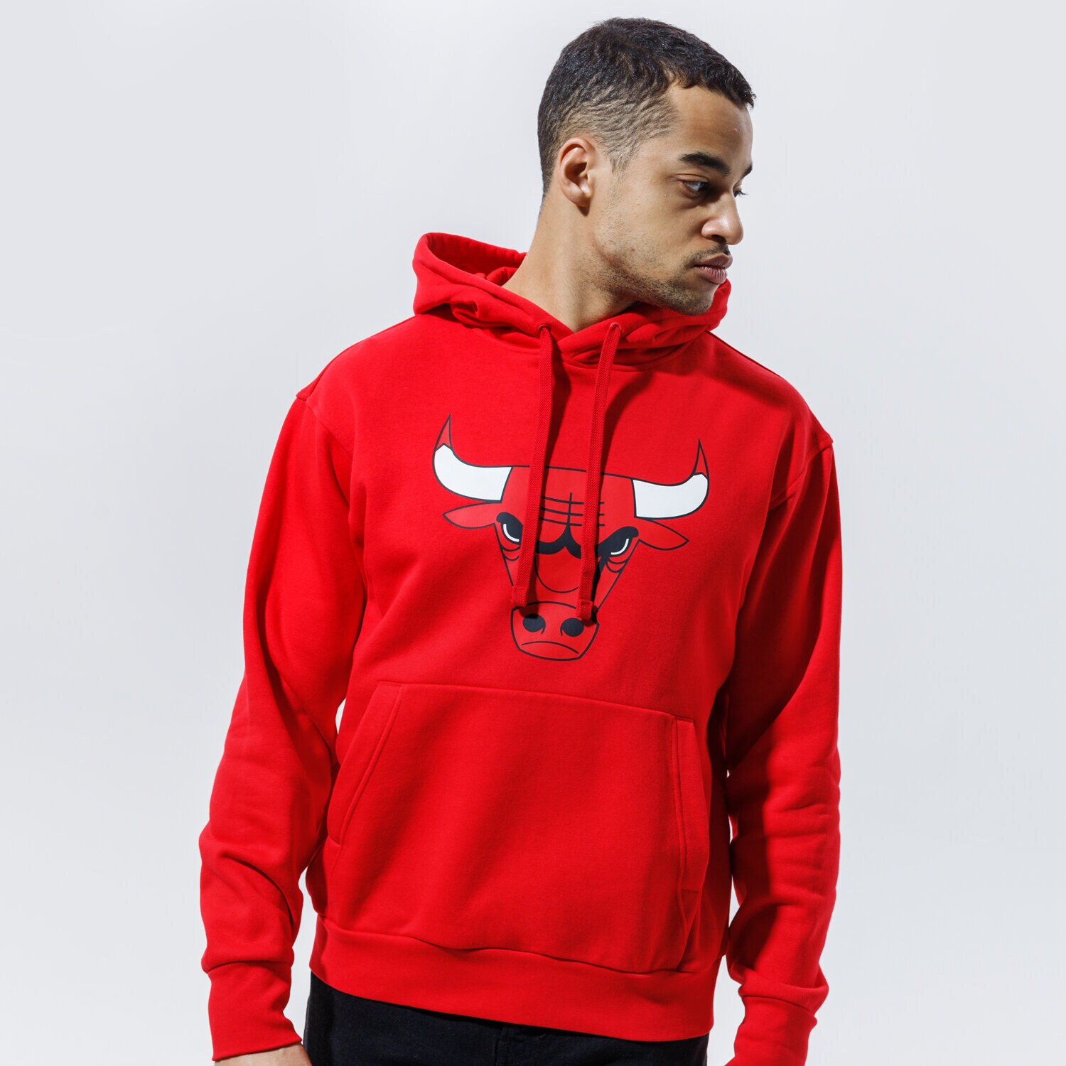 pánská mikina NIKE MIKINA S KAPUCÍ CHICAGO BULLS ESSENTIAL NBA CN1191-657 ČERVENÁ