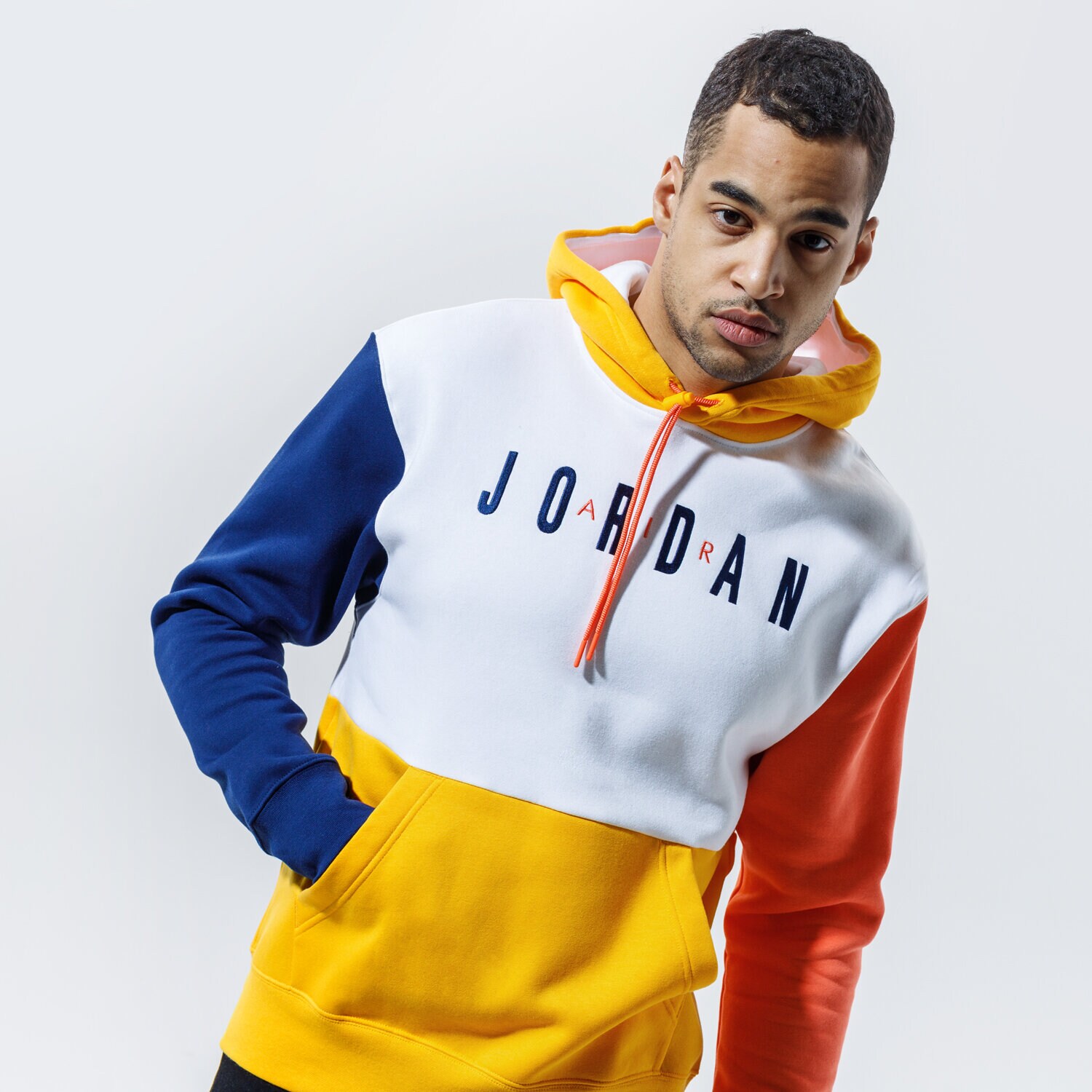 pánská mikina JORDAN MIKINA S KAPUCÍ JUMPMAN AIR CW8434-100 VÍCEBAREVNÁ