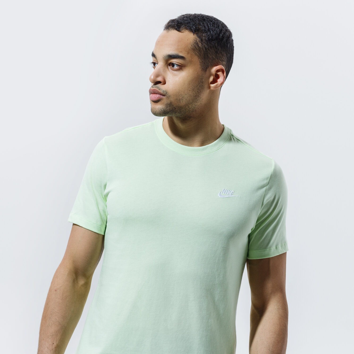 pánské tričko NIKE TRIČKO SPORTSWEAR CLUB AR4997-383 ZELENÁ