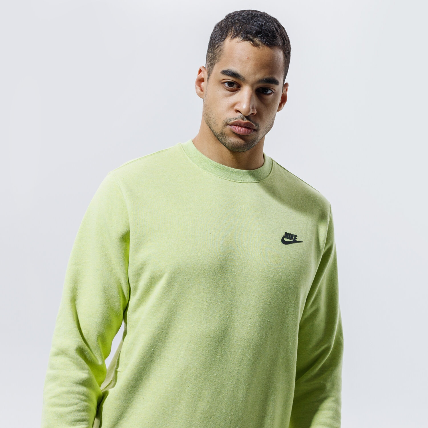 pánská mikina NIKE MIKINA M NSW SB CREW DA0683-352 ŽLUTÁ