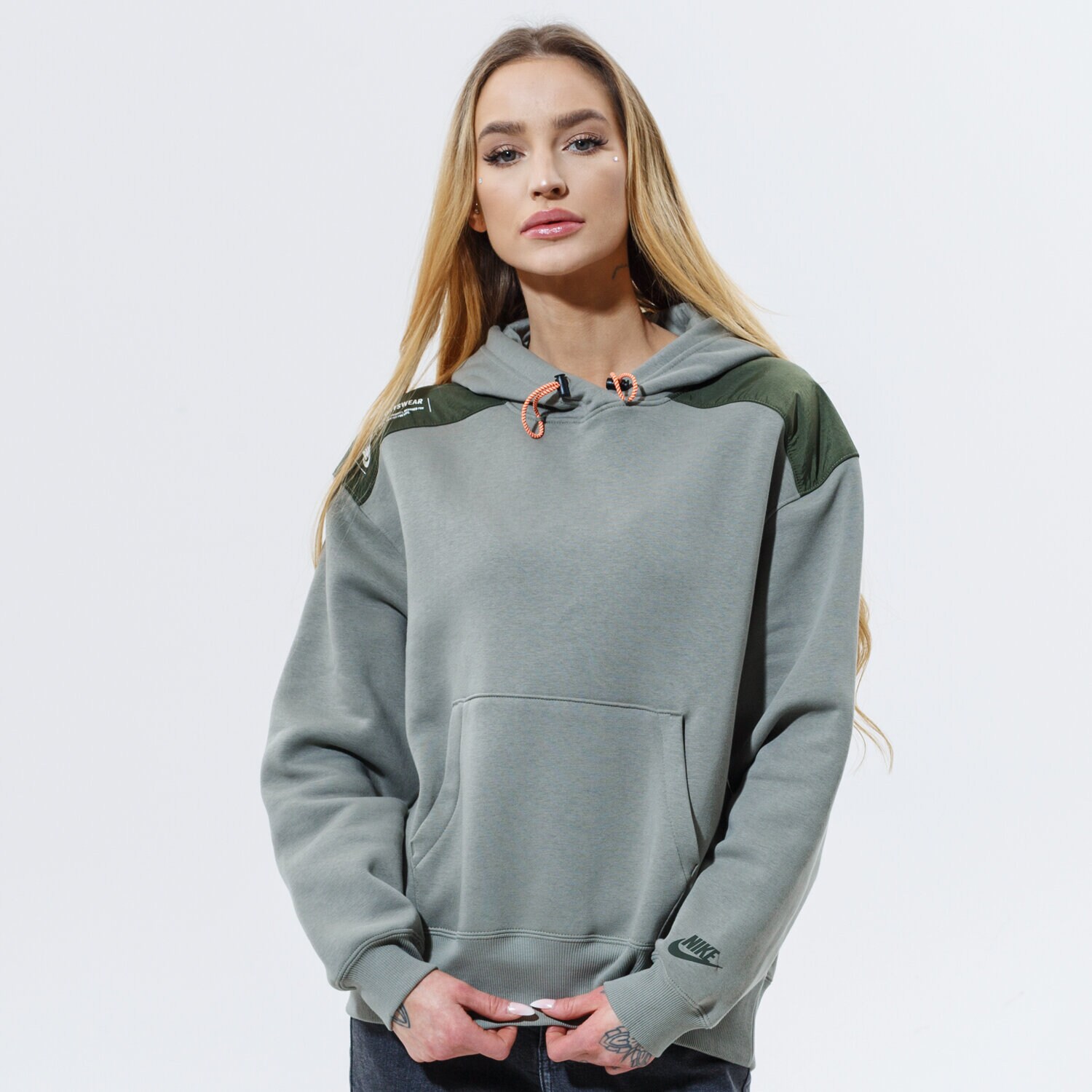 dámská mikina NIKE MIKINA S KAPUCÍ W NSW PO HOODIE FLC UU DD3605-320 ŠEDÁ