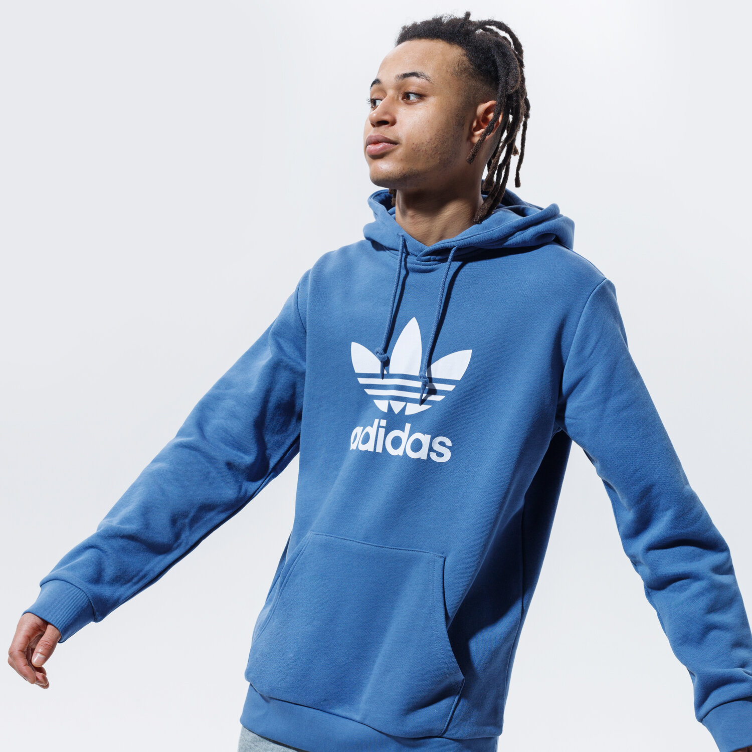 pánská mikina ADIDAS MIKINA S KAPUCÍ TREFOIL HOODIE GN3460 MODRÁ