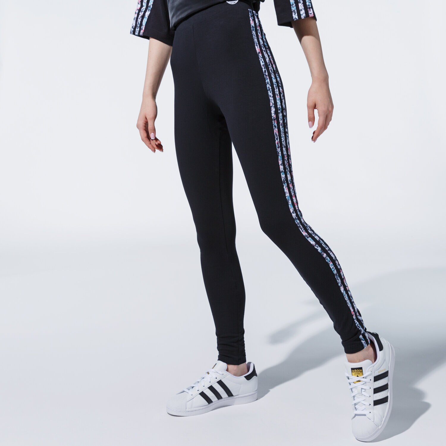 dámské kalhoty ADIDAS LEGGINGS MID RISE TIGHT GN3117 ČERNÁ